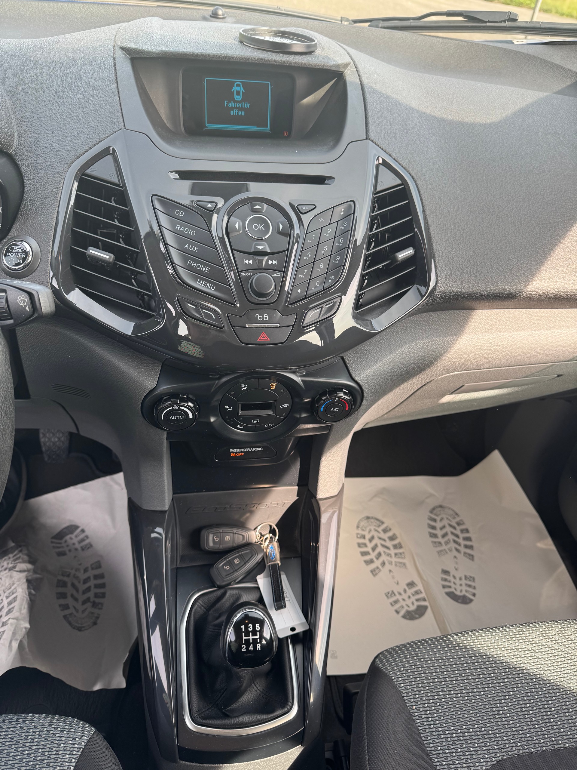 FORD EcoSport 1.0 SCTi Titanium-image-8