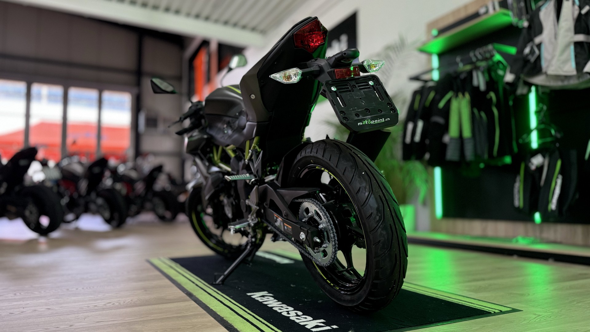 KAWASAKI Z 125-image-1