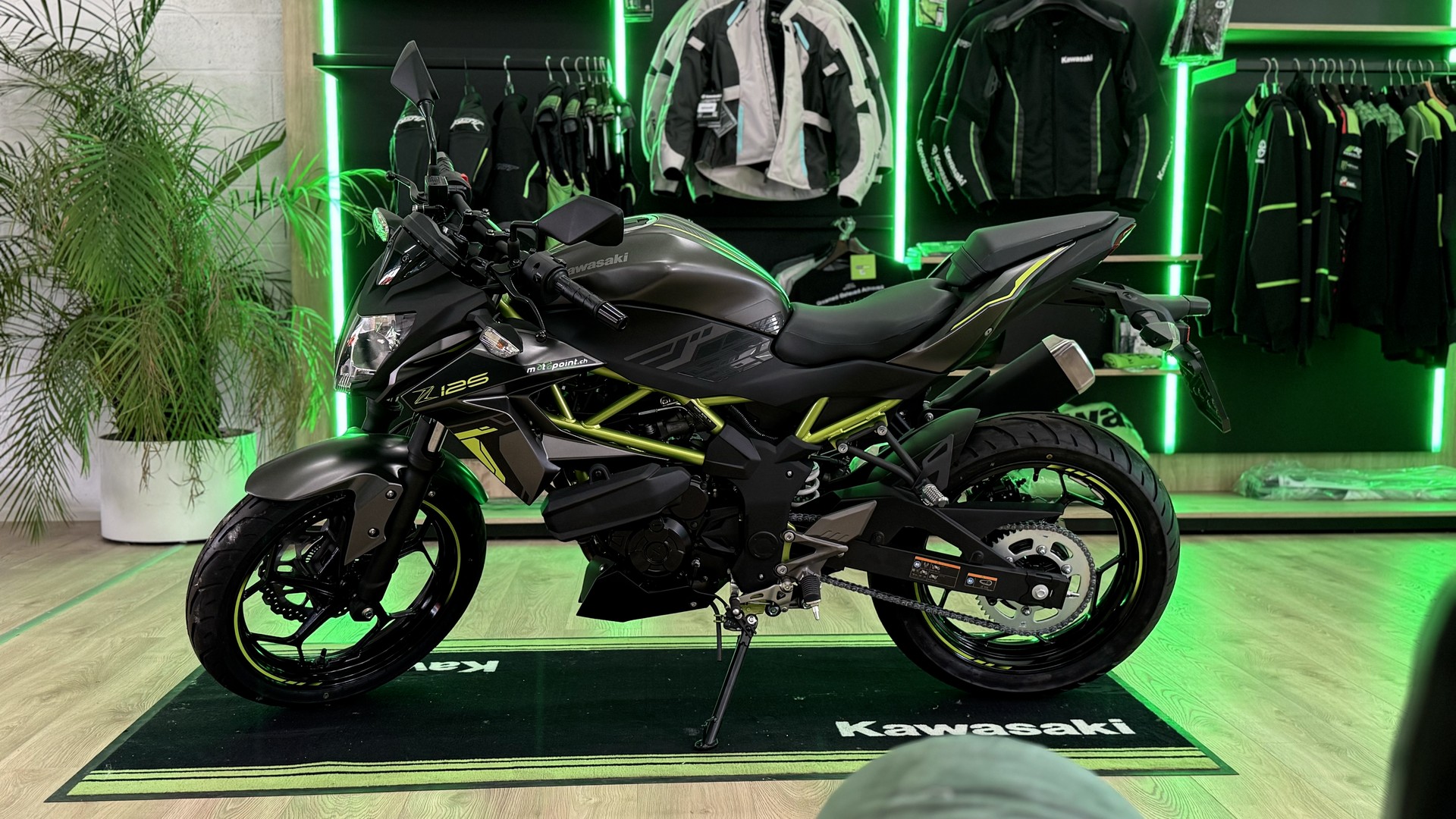 KAWASAKI Z 125-image-5