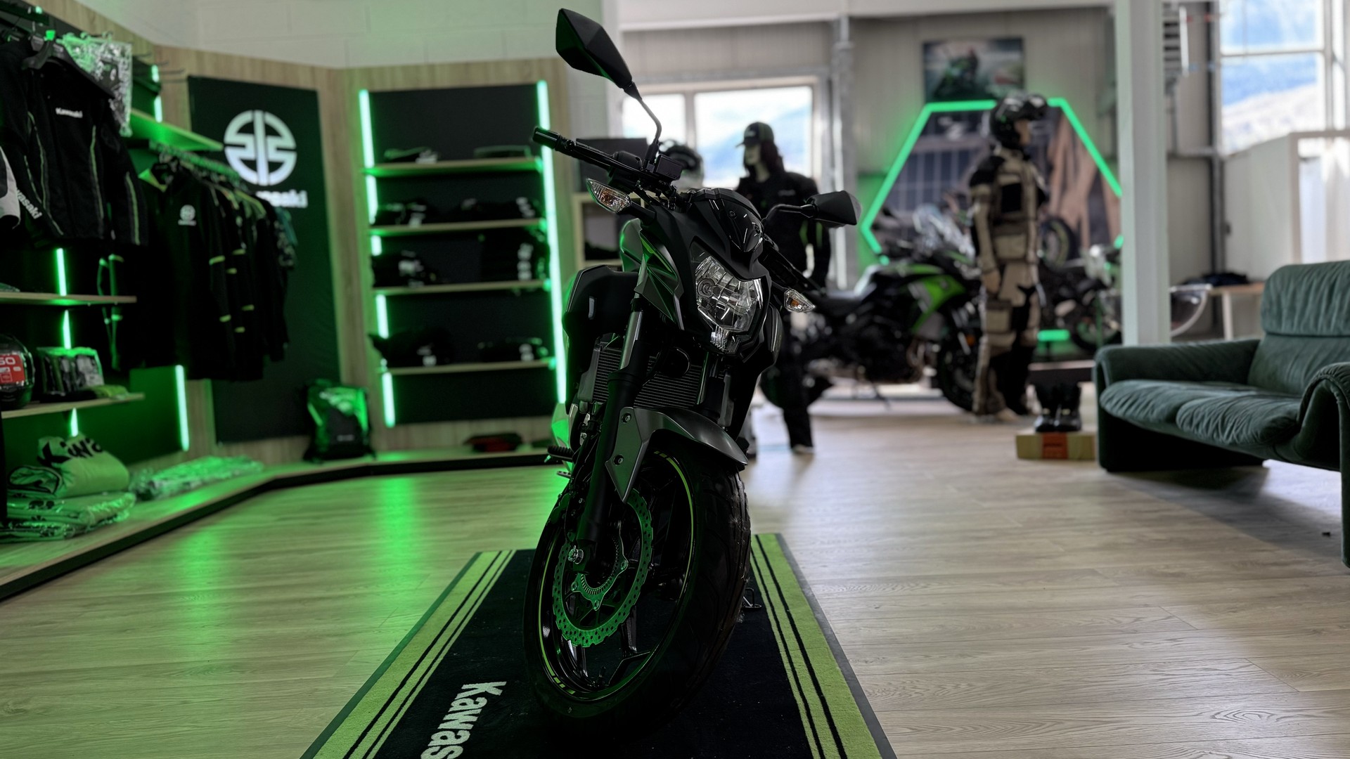KAWASAKI Z 125-image-3