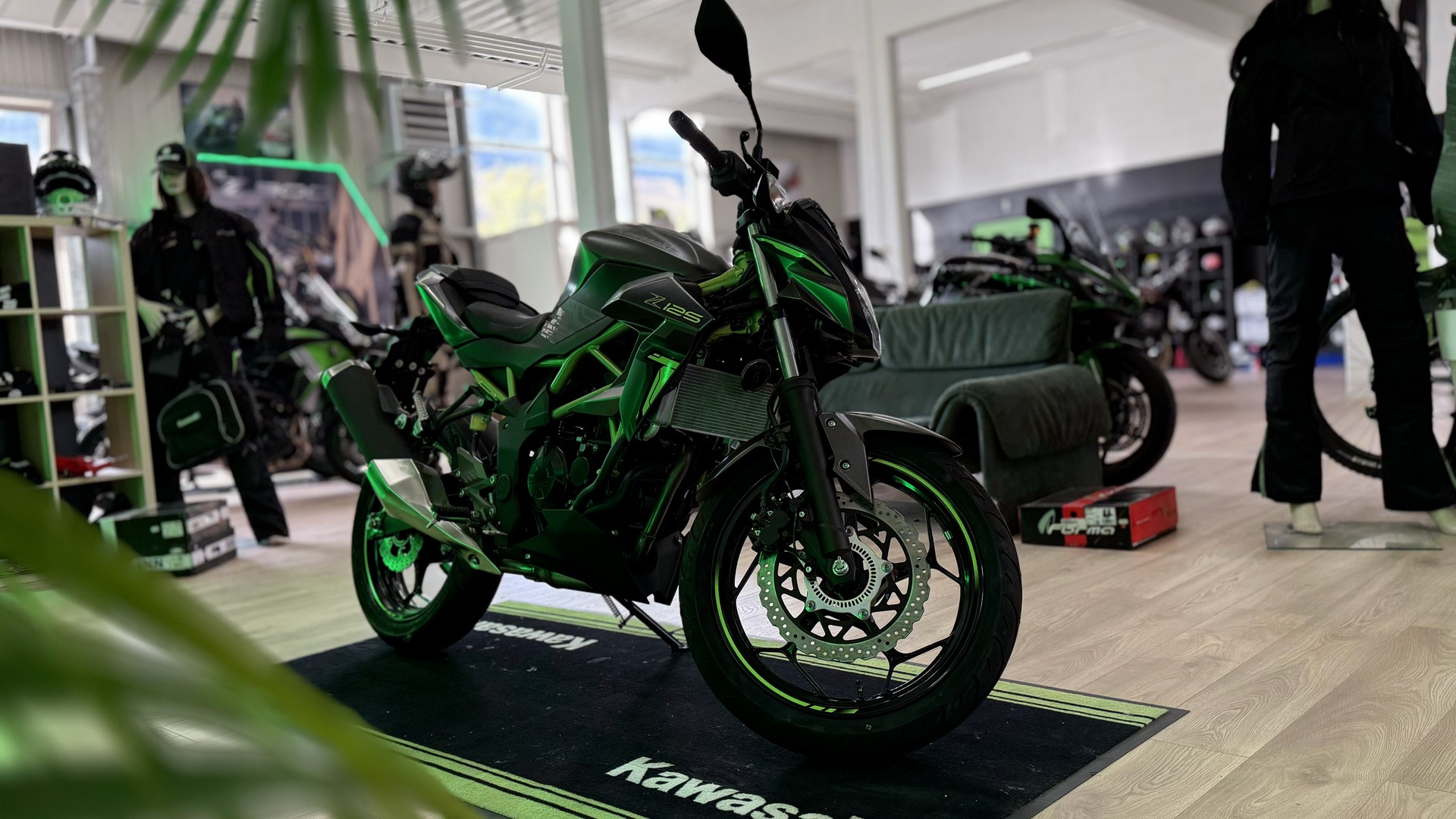 KAWASAKI Z 125-image-0