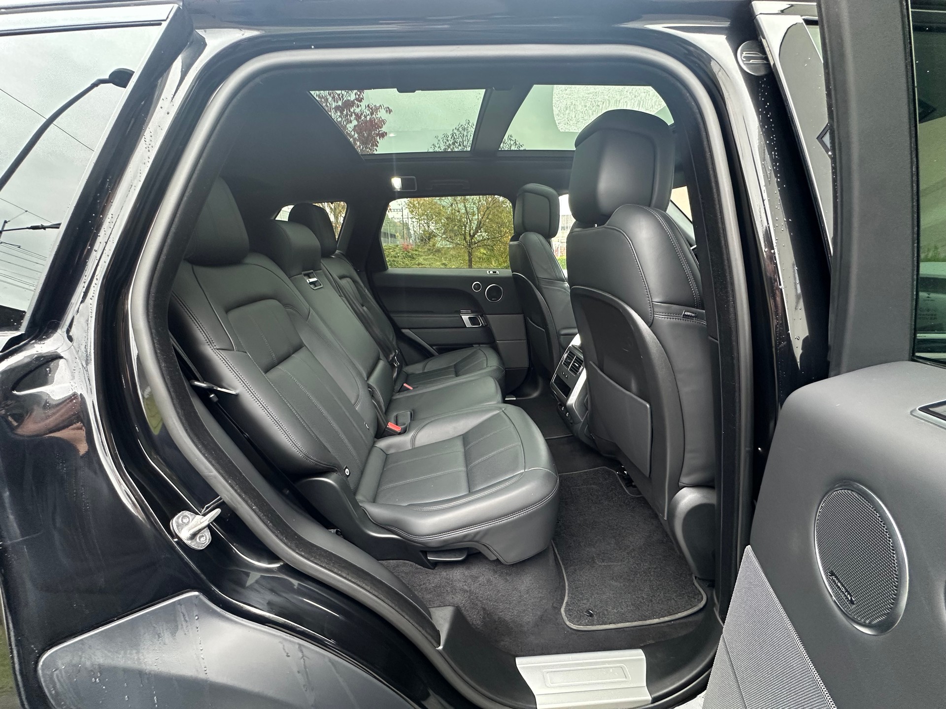 LAND ROVER Range Rover Sport D250 3.0D I6 MHEV HSE Dynamic Automatic-image-7