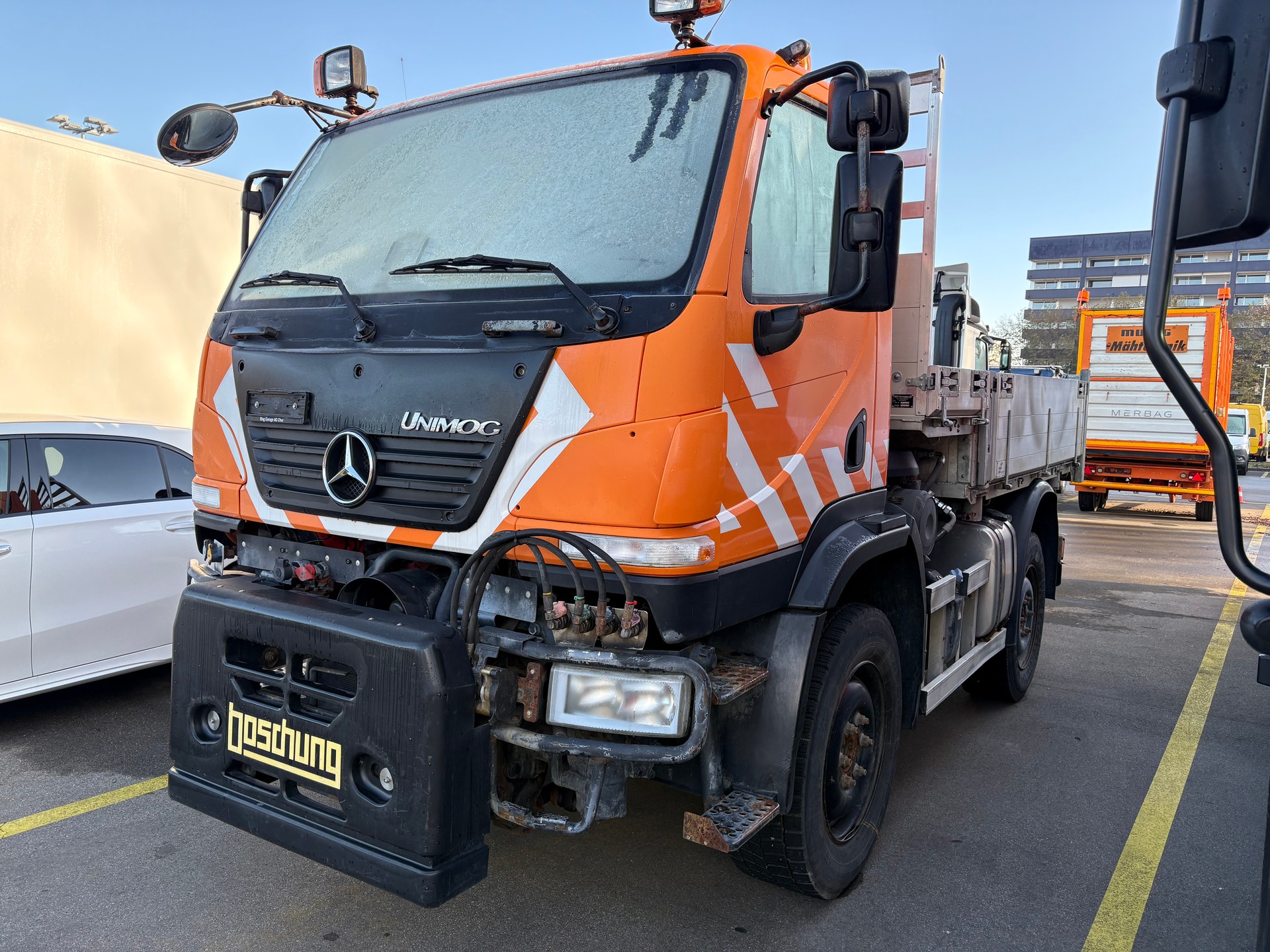 UNIMOG U20 4x4 Kipper-image-1