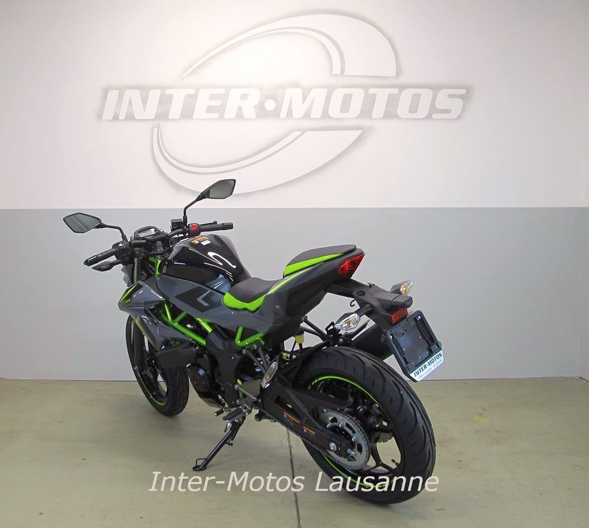 KAWASAKI Z125-image-4