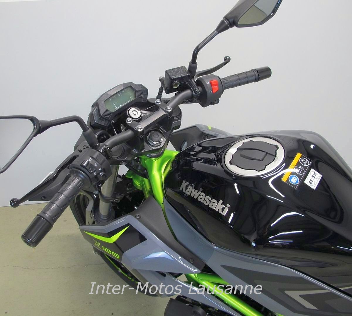 KAWASAKI Z125-image-7