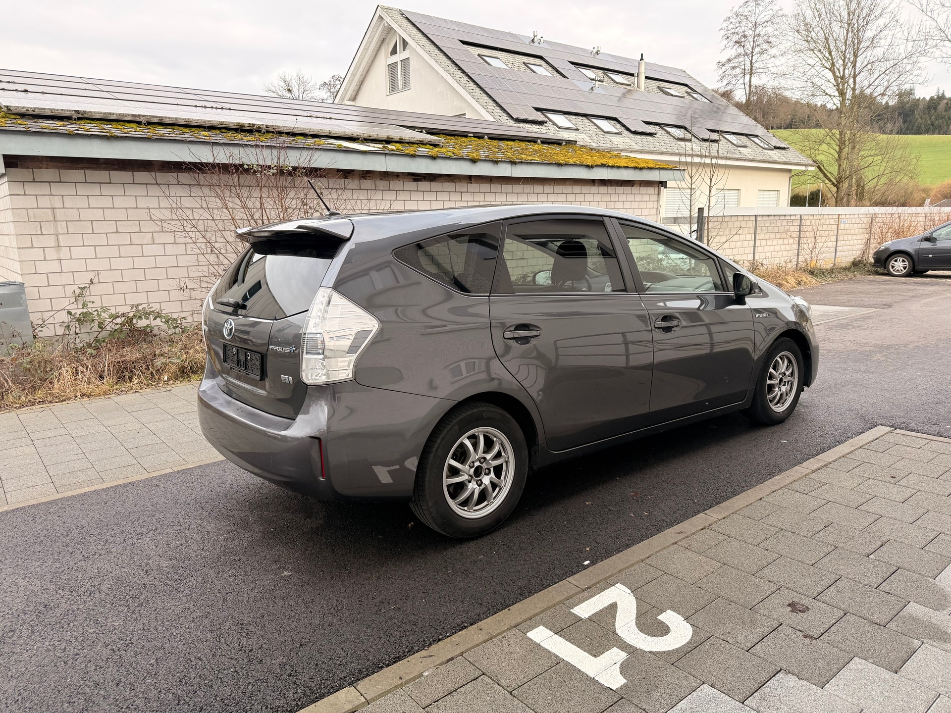 TOYOTA Prius+ 1.8 VVT-i HSD Sol Premium-image-6