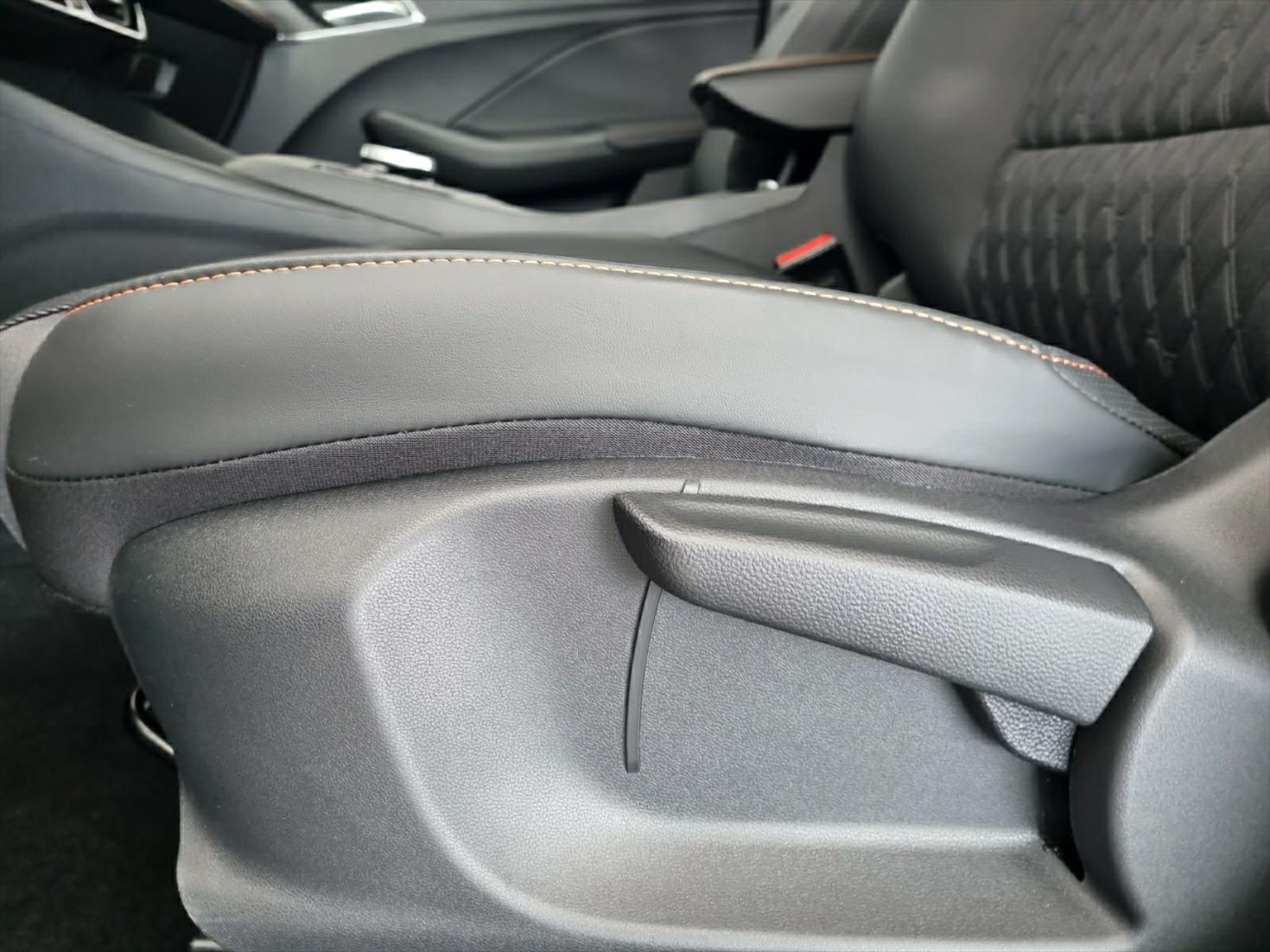 MG MG3 1.5 Hybrid Luxury Aut.-image-12