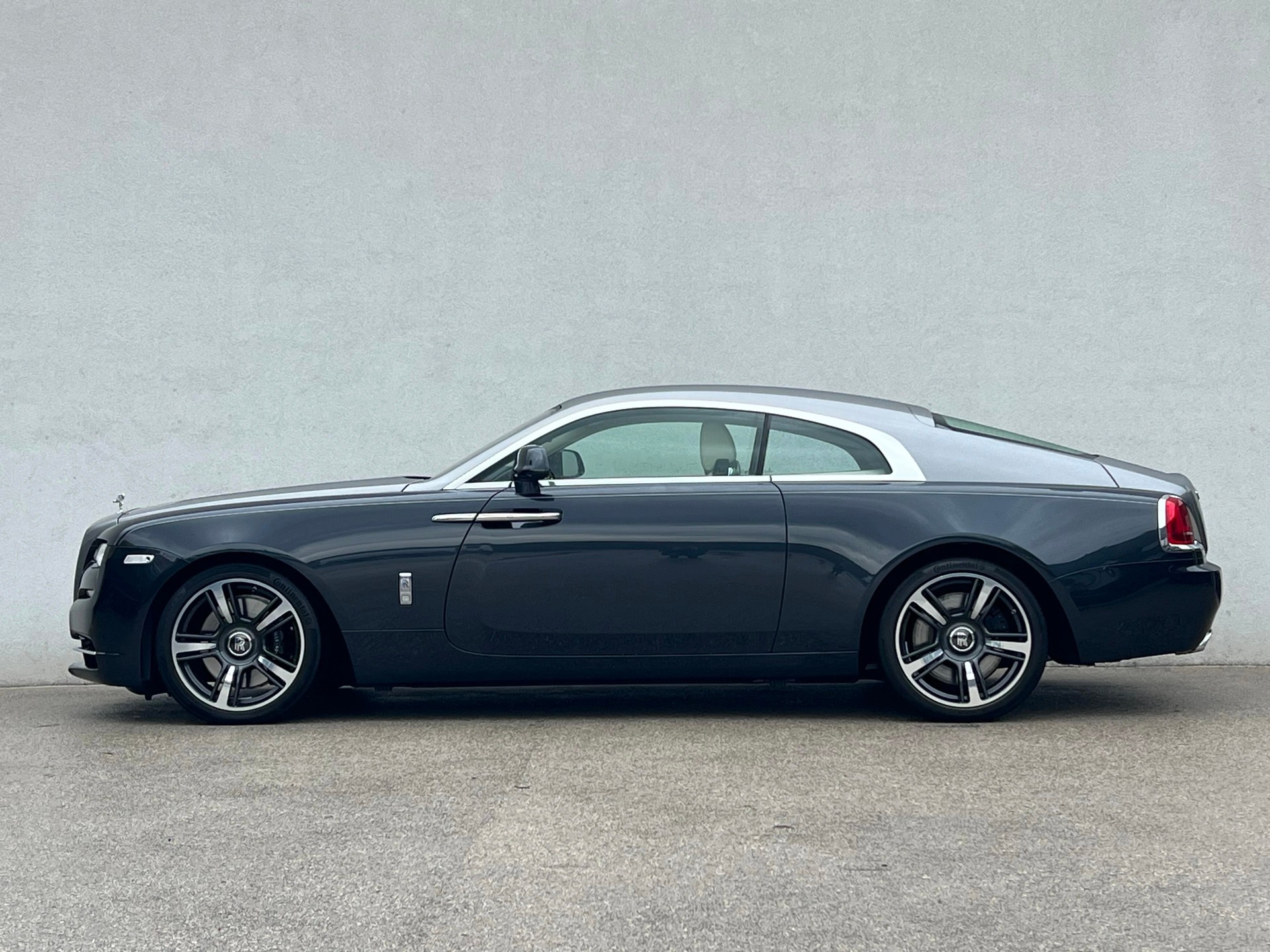 ROLLS-ROYCE Wraith 6.6 V12-image-2
