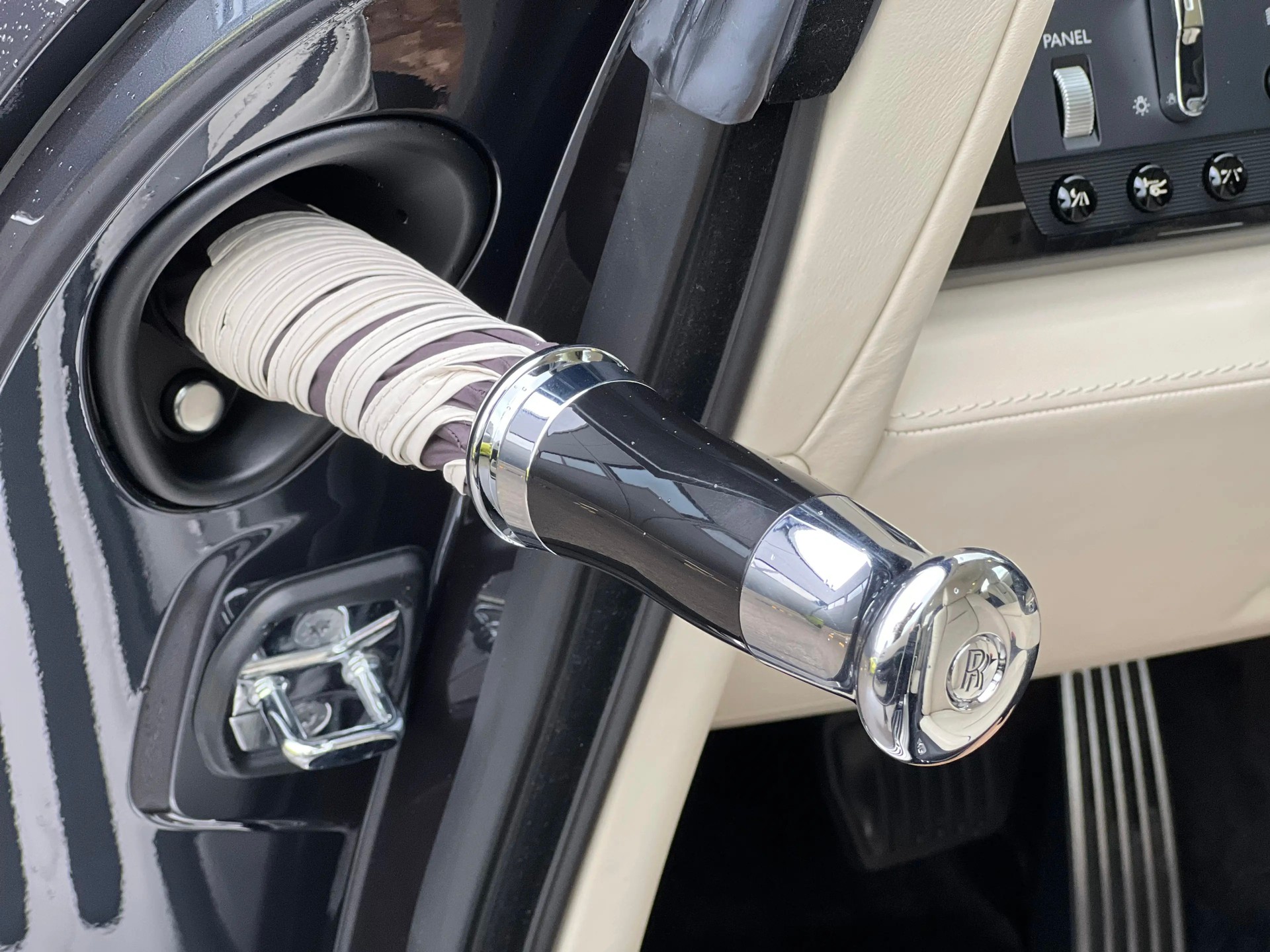 ROLLS-ROYCE Wraith 6.6 V12-image-14