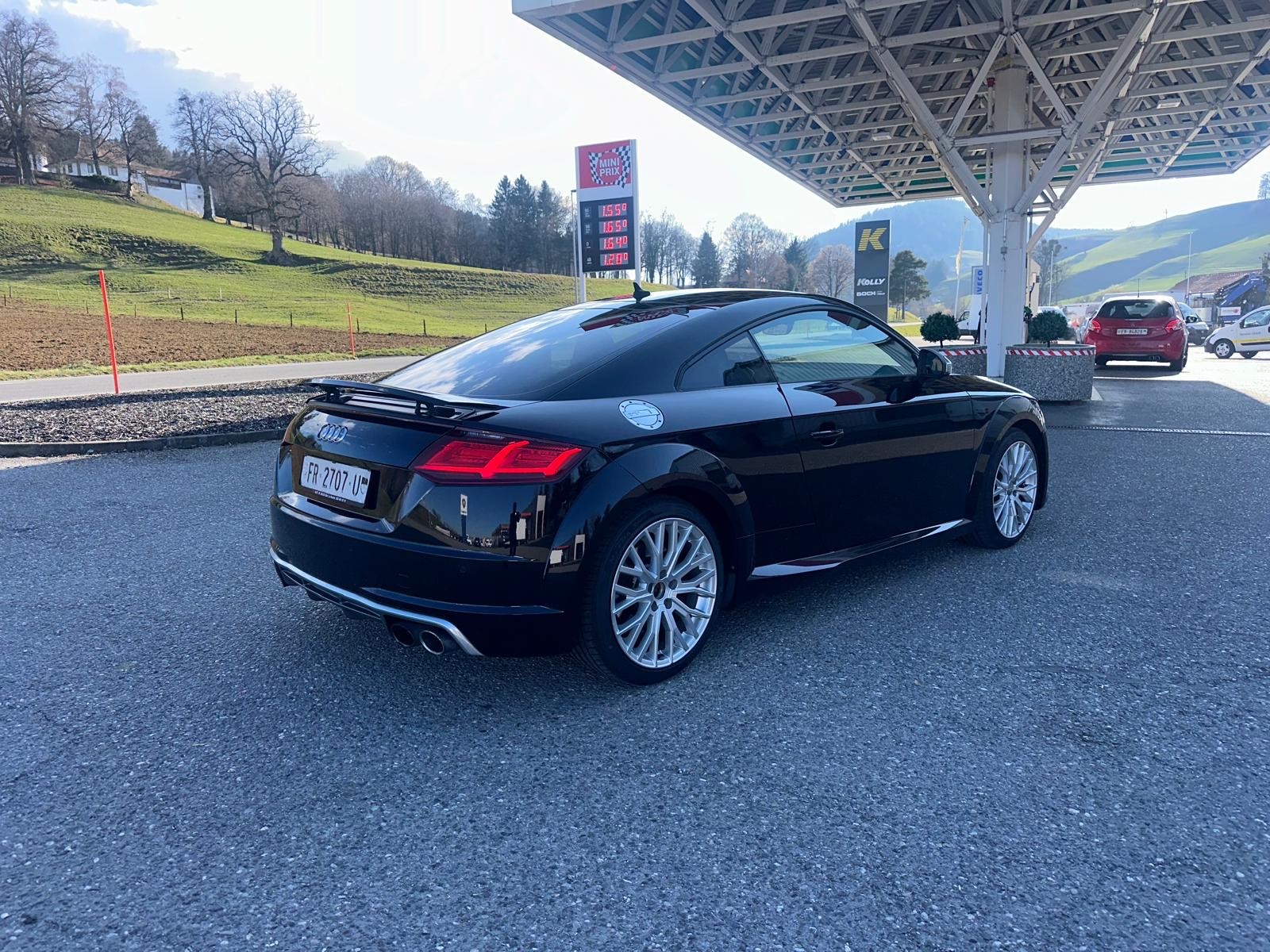 AUDI TTS Coupé 2.0 TFSI quattro-image-3
