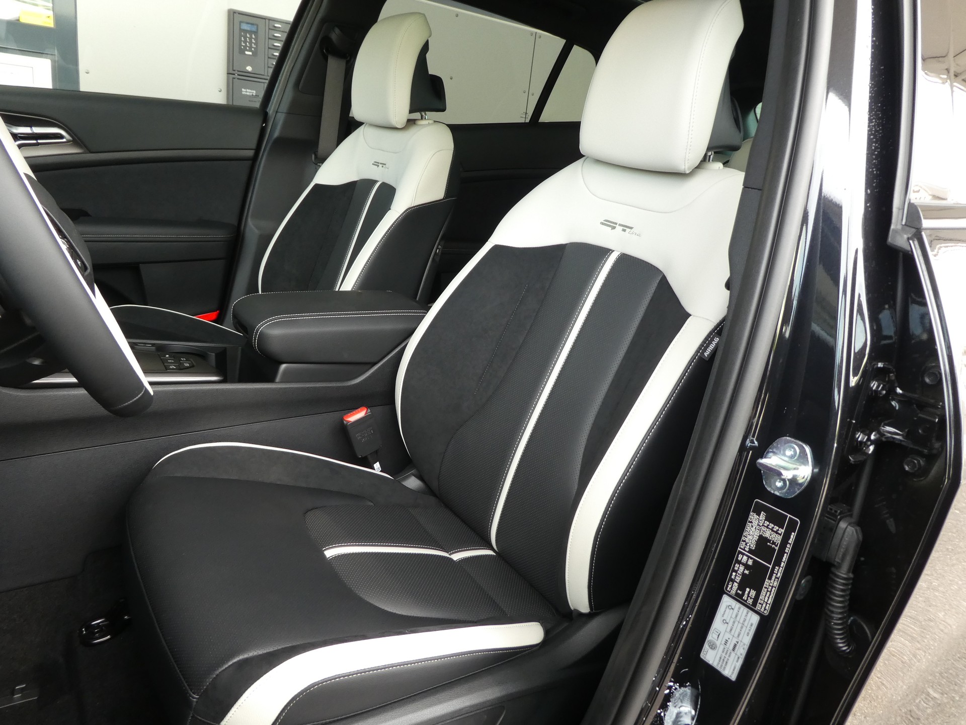 KIA Sportage 1.6T-GDi GT-Line 4x4 7DCT-image-8
