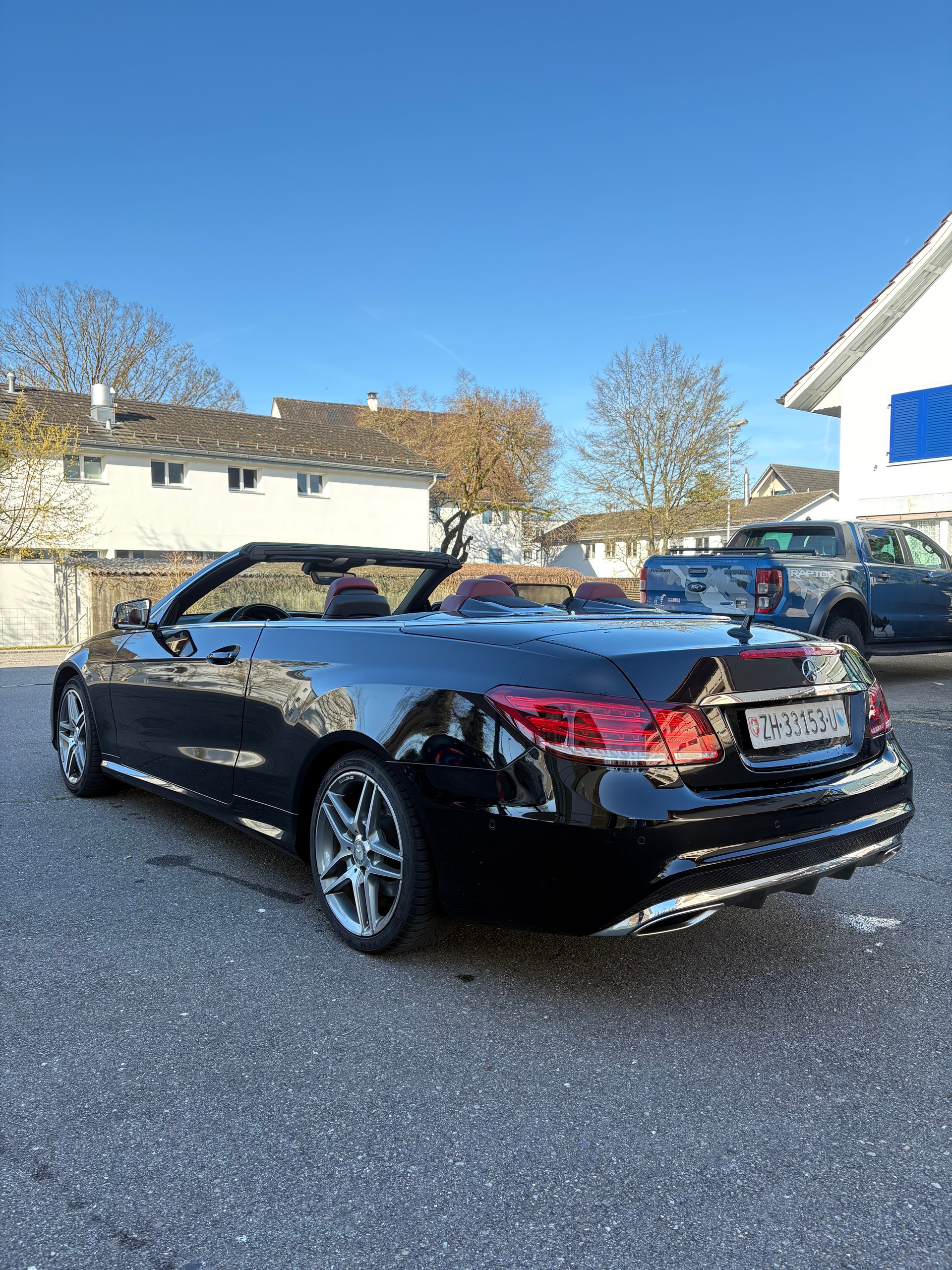 MERCEDES-BENZ E 250 7G-Tronic AMG-Line-showroom-element-3