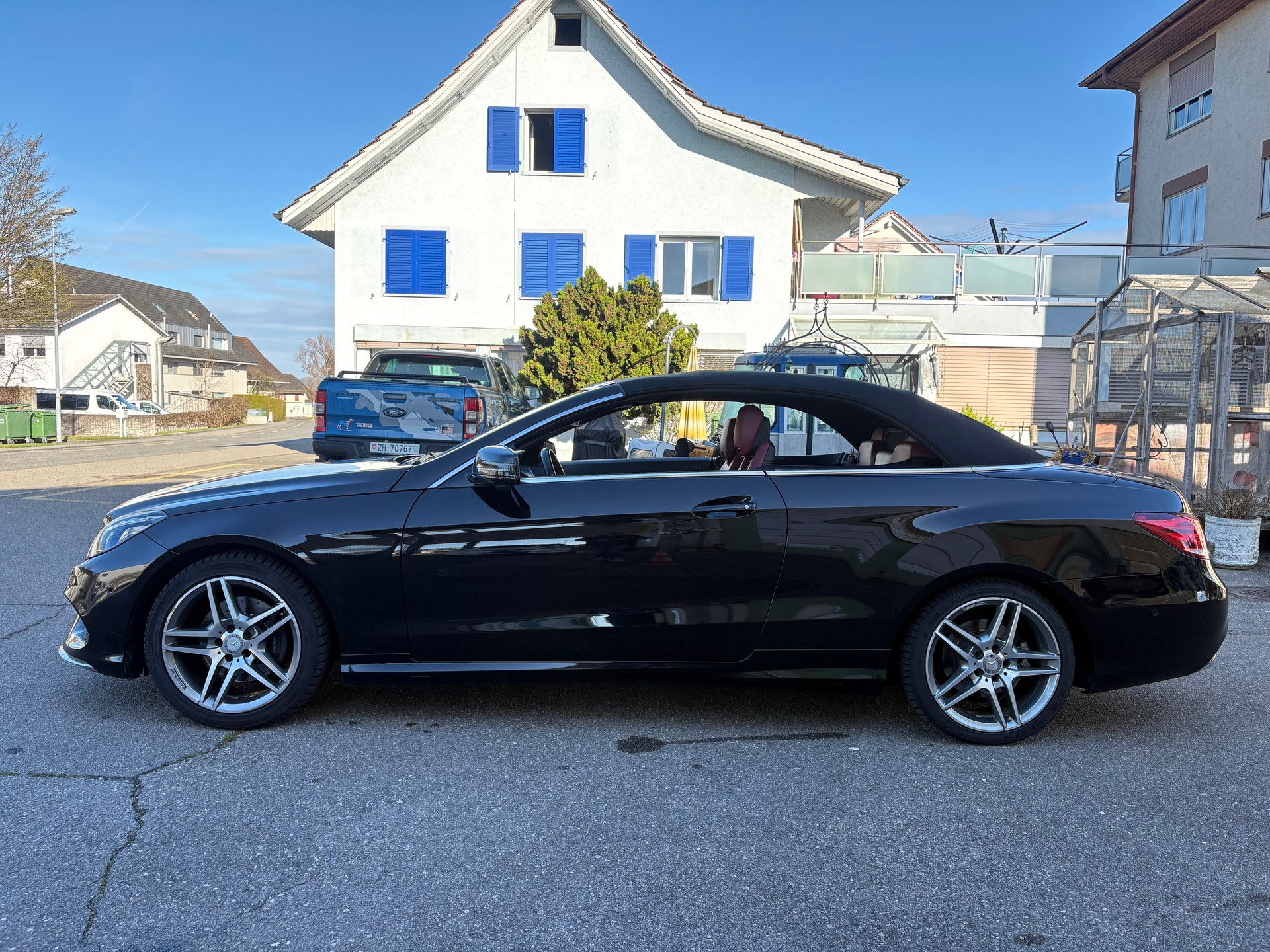 MERCEDES-BENZ E 250 7G-Tronic AMG-Line-image-12