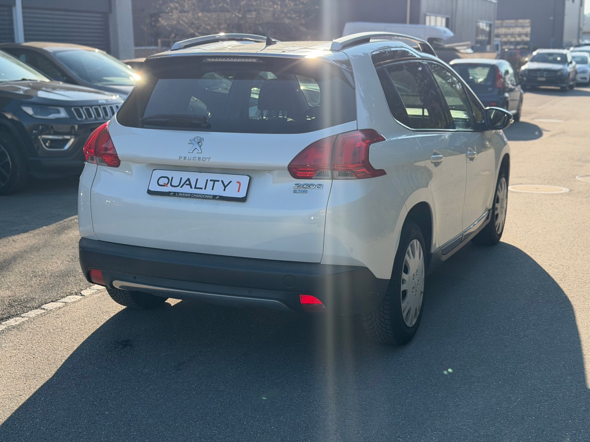 PEUGEOT 2008 1.2 PureTech Féline-showroom-element-3