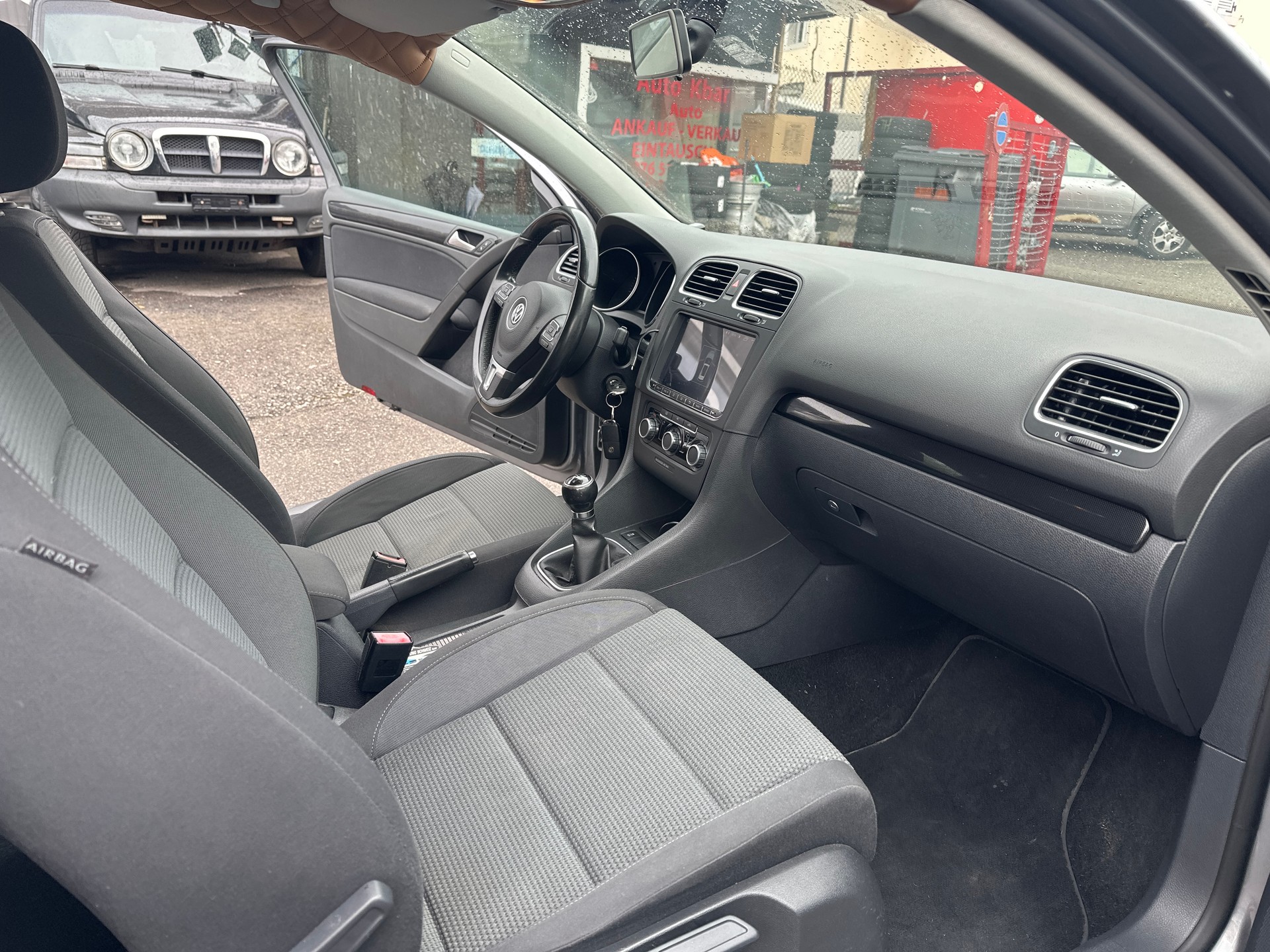 VW Golf 1.4 TSI Highline-image-11