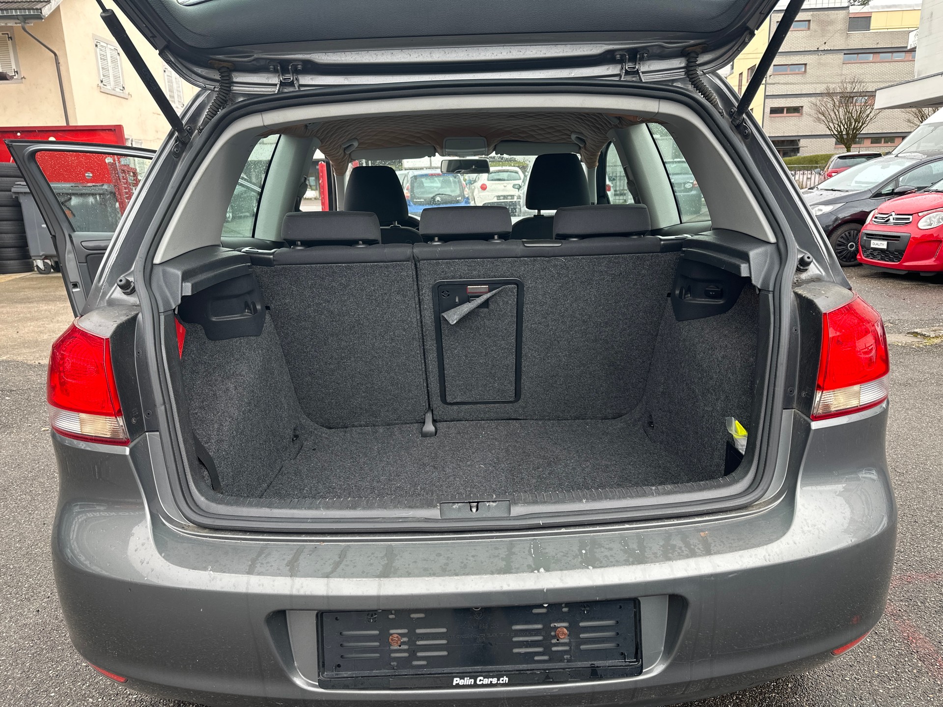 VW Golf 1.4 TSI Highline-image-10