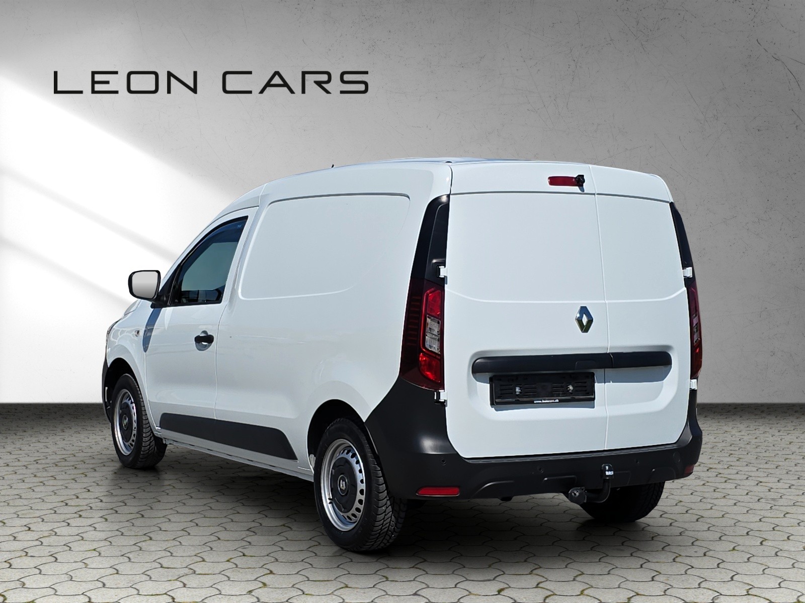 RENAULT Express 1.3TCe 100 PF Blue Extra mit AHK-showroom-element-3