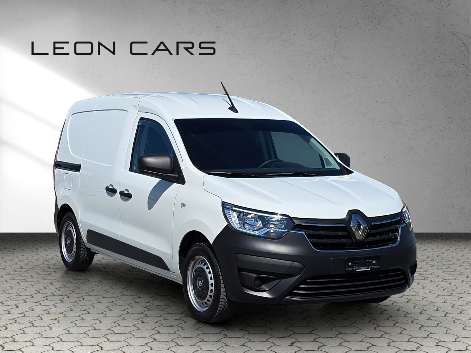 RENAULT Express 1.3TCe 100 PF Blue Extra mit AHK-showroom-element-1