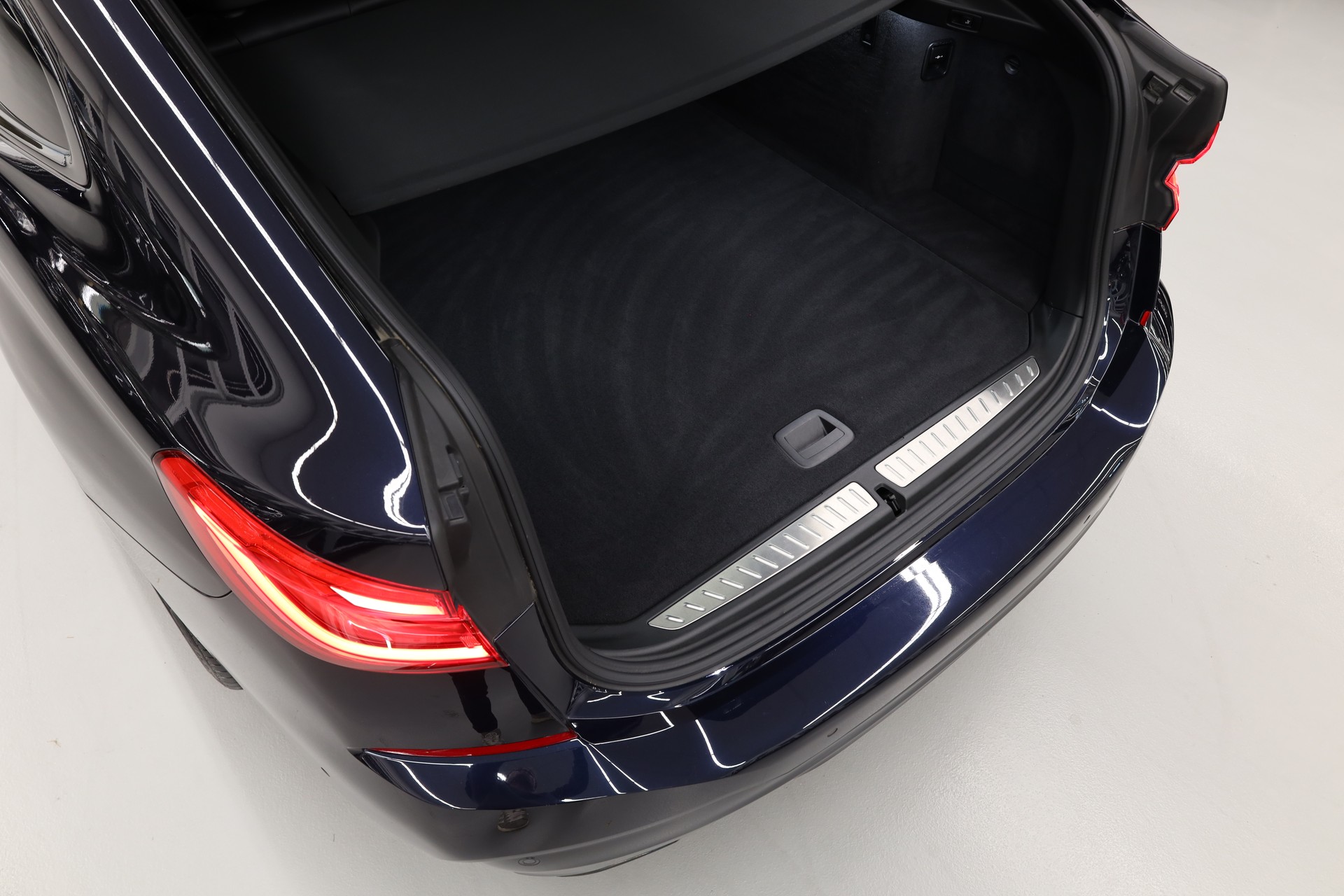 BMW 640d xDrive Gran Turismo-image-8