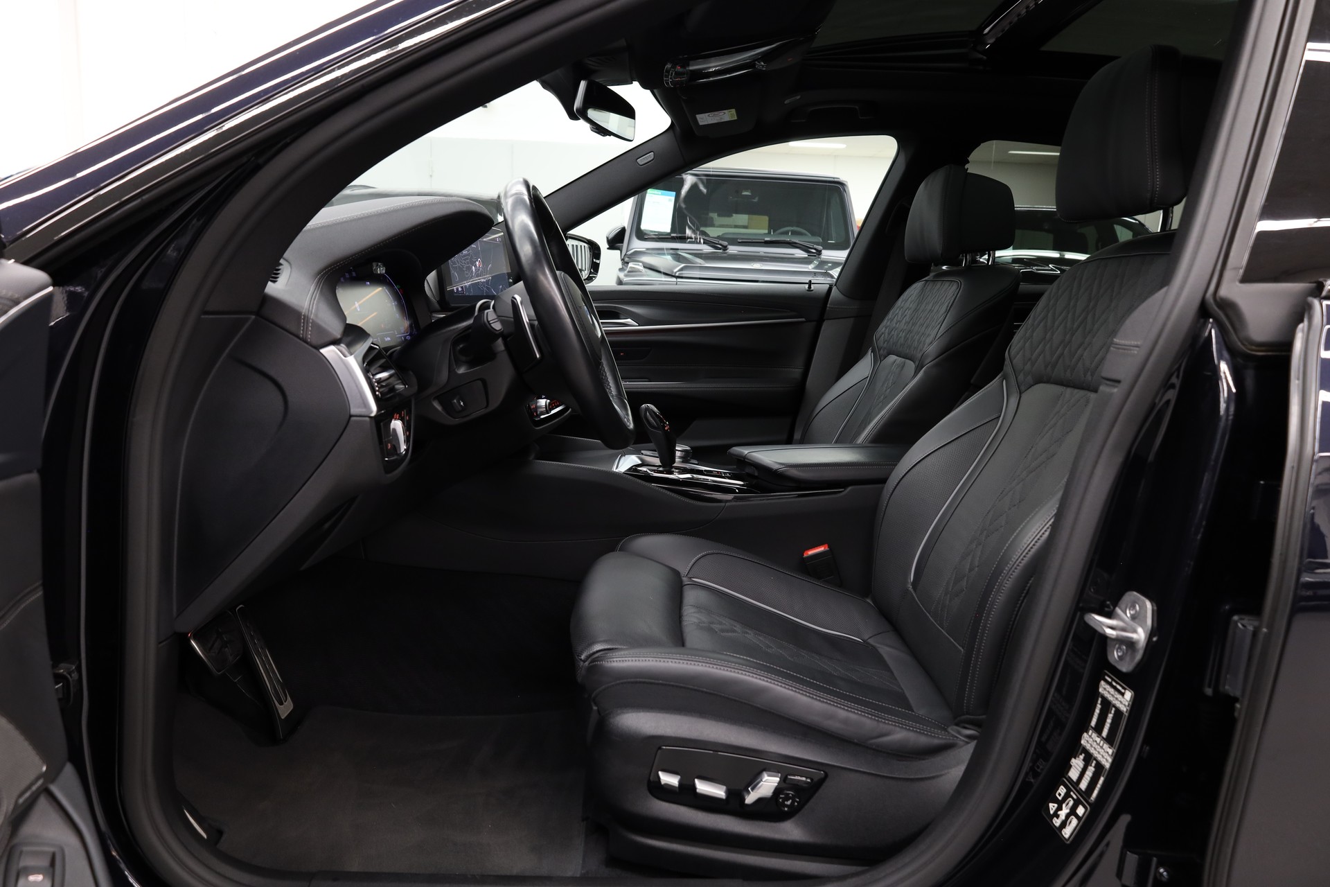 BMW 640d xDrive Gran Turismo-image-13