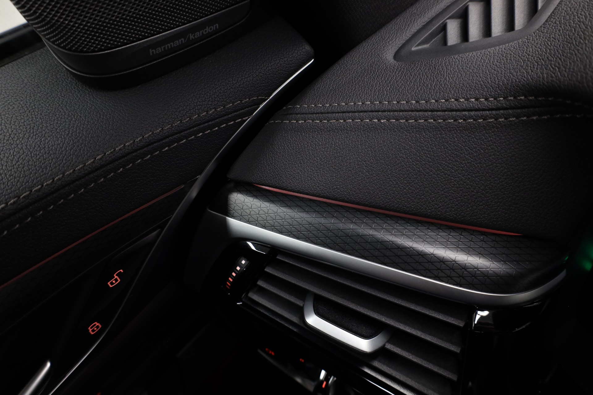 BMW 640d xDrive Gran Turismo-image-25