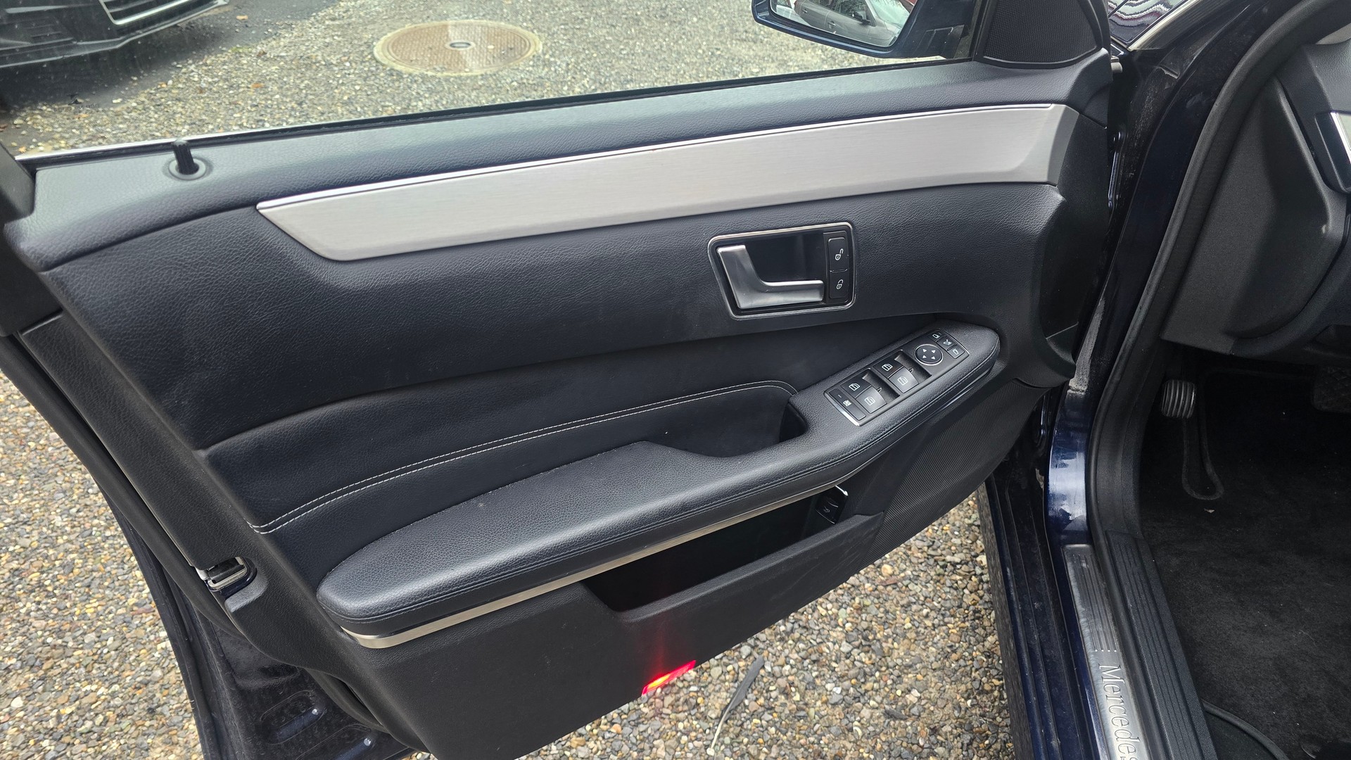 MERCEDES-BENZ E 250 CDI 4Matic 7G-Tronic-image-10