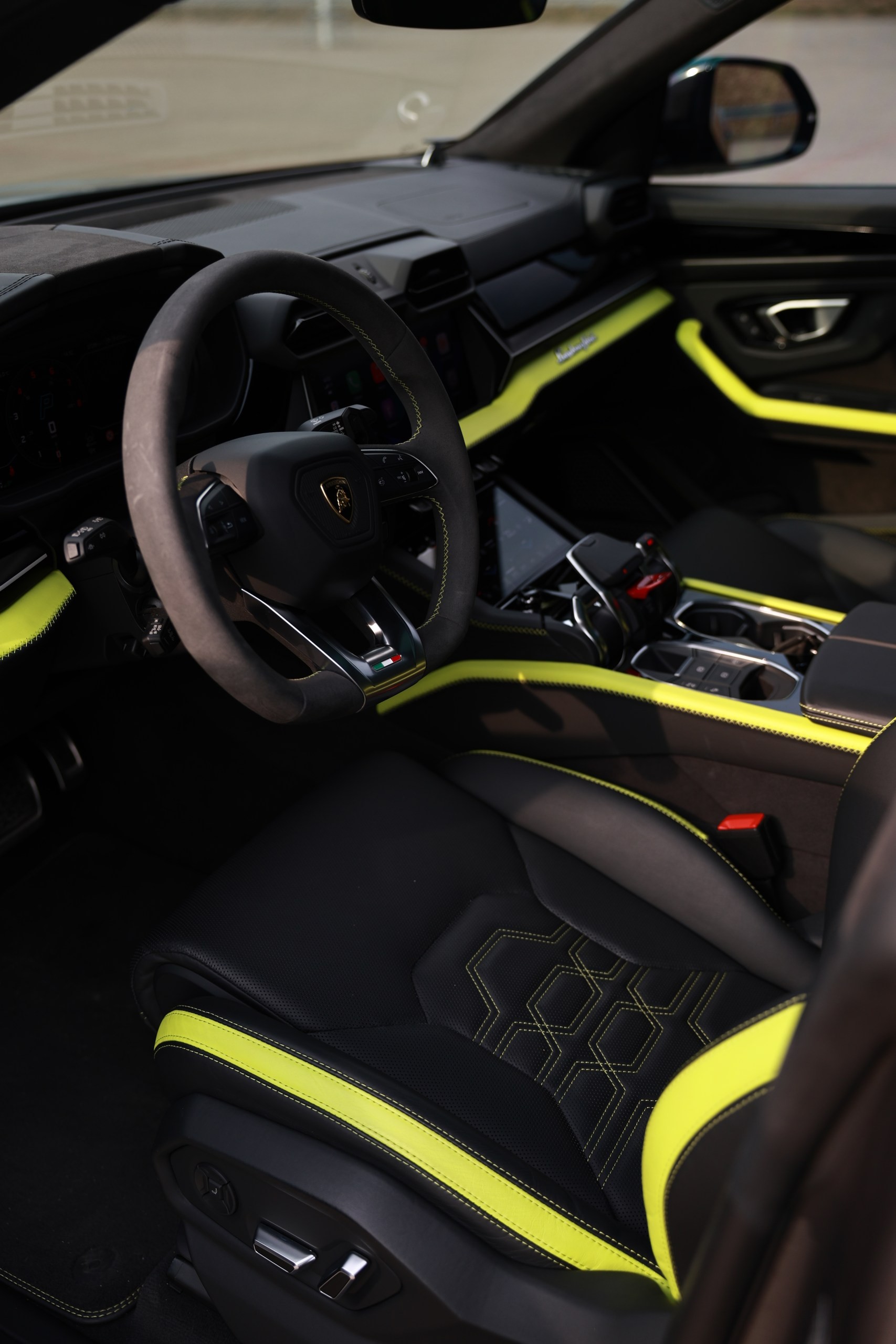LAMBORGHINI SE-image-5