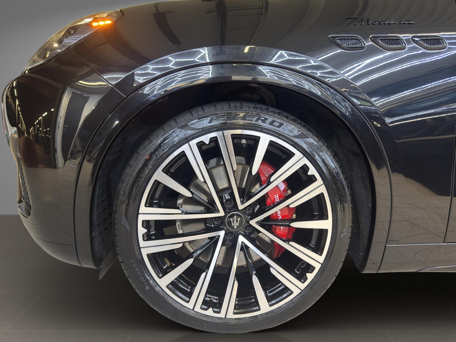 MASERATI Grecale 2.0 Hybrid Modena-image-16