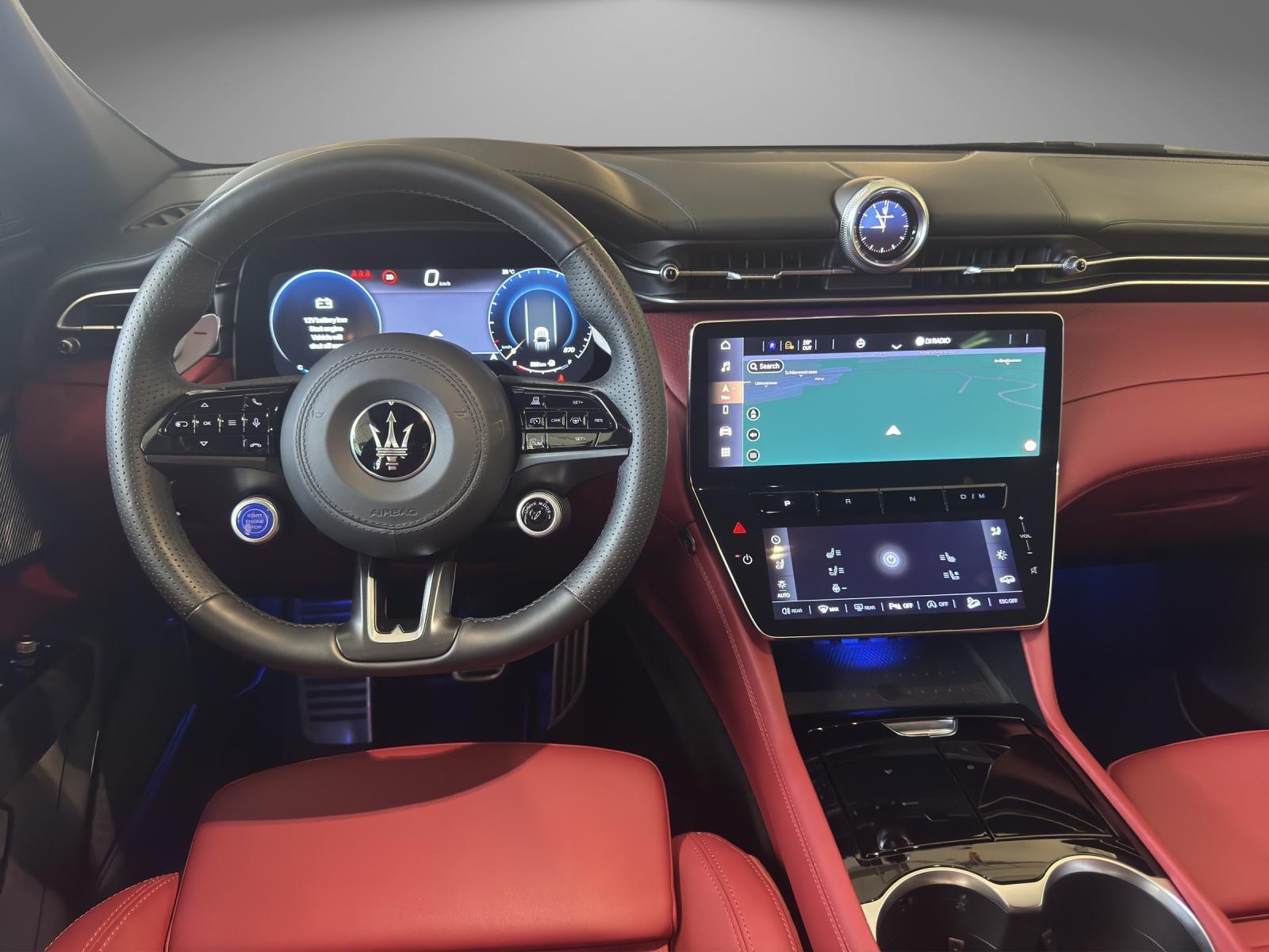 MASERATI Grecale 2.0 Hybrid Modena-image-8