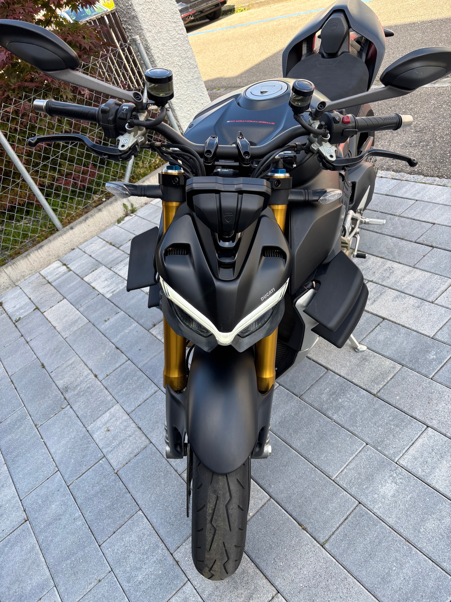 DUCATI Streetfighter V4 S-image-4