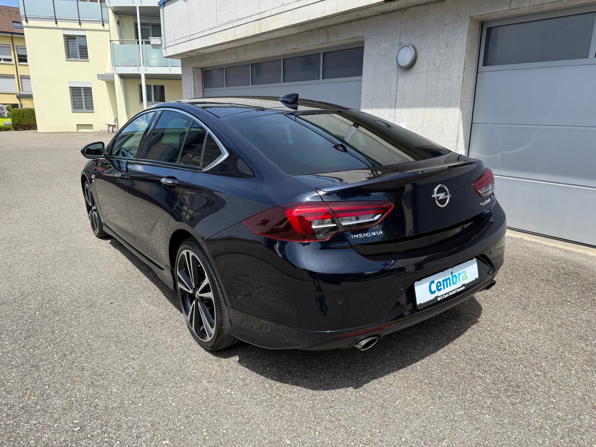 OPEL Insignia 2.0 T Grand Sport OPC line 4WD Automat.-image-5
