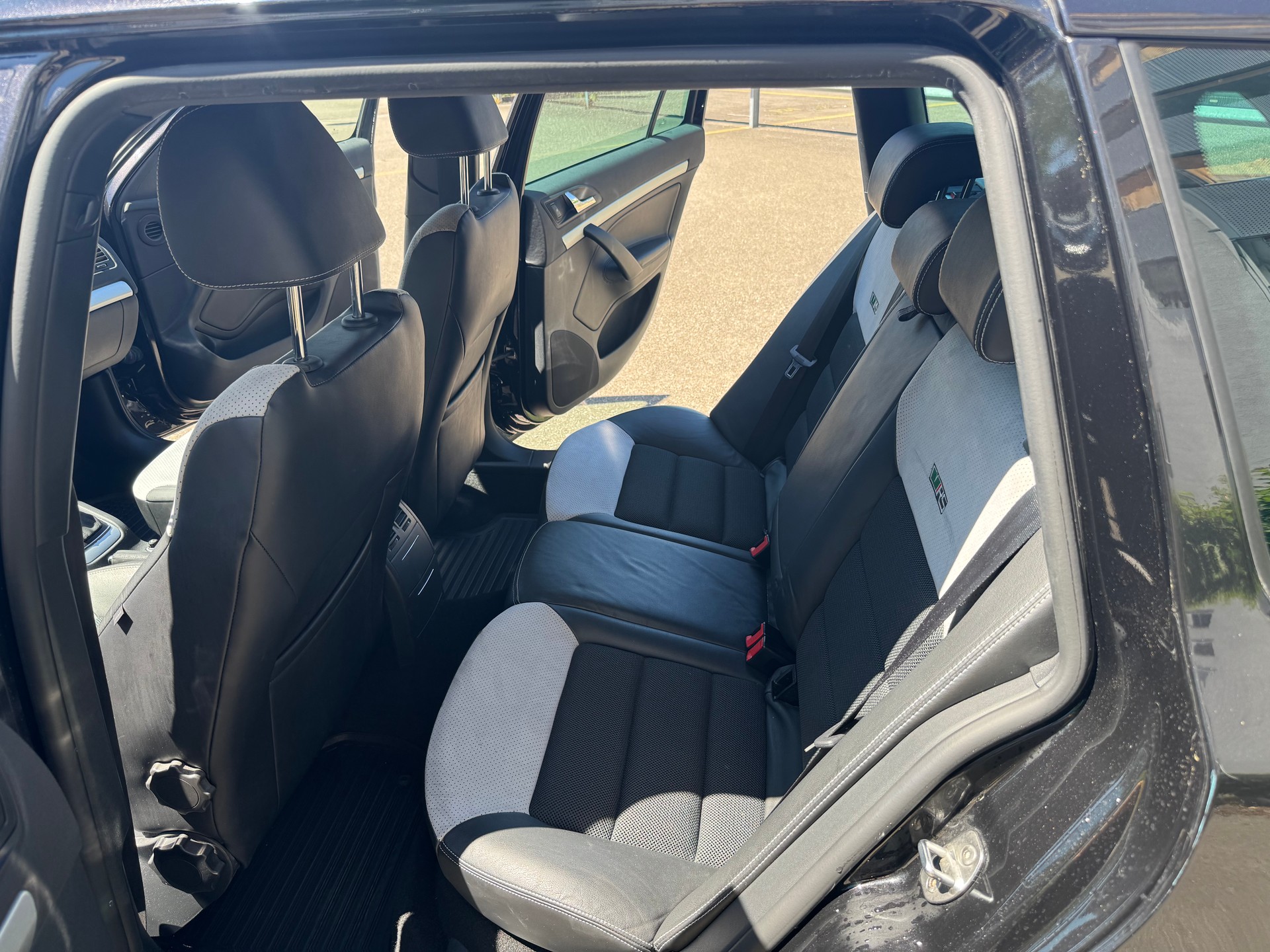 SKODA Octavia Combi 2.0 TSI RS-image-7