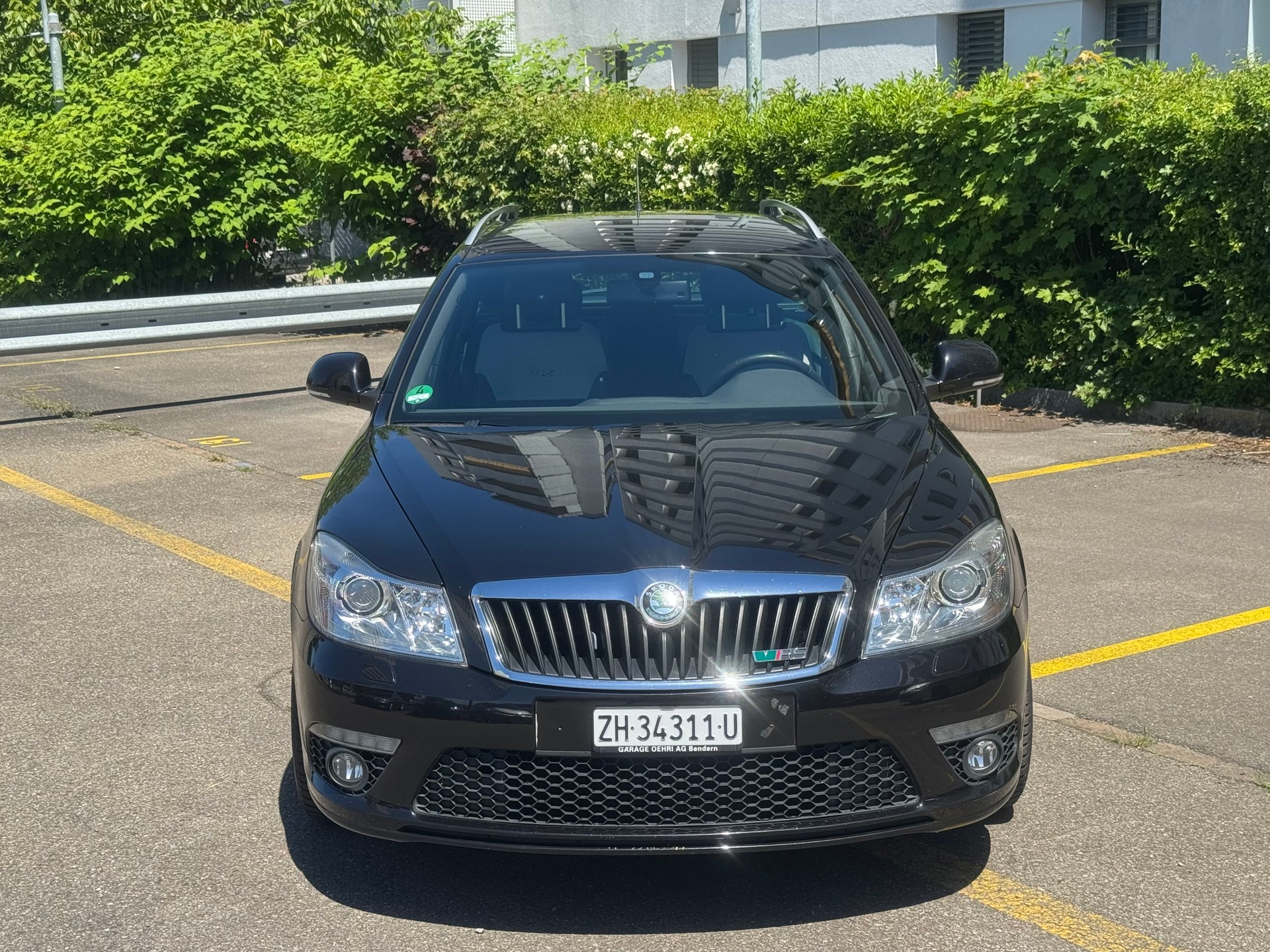 SKODA Octavia Combi 2.0 TSI RS-image-1