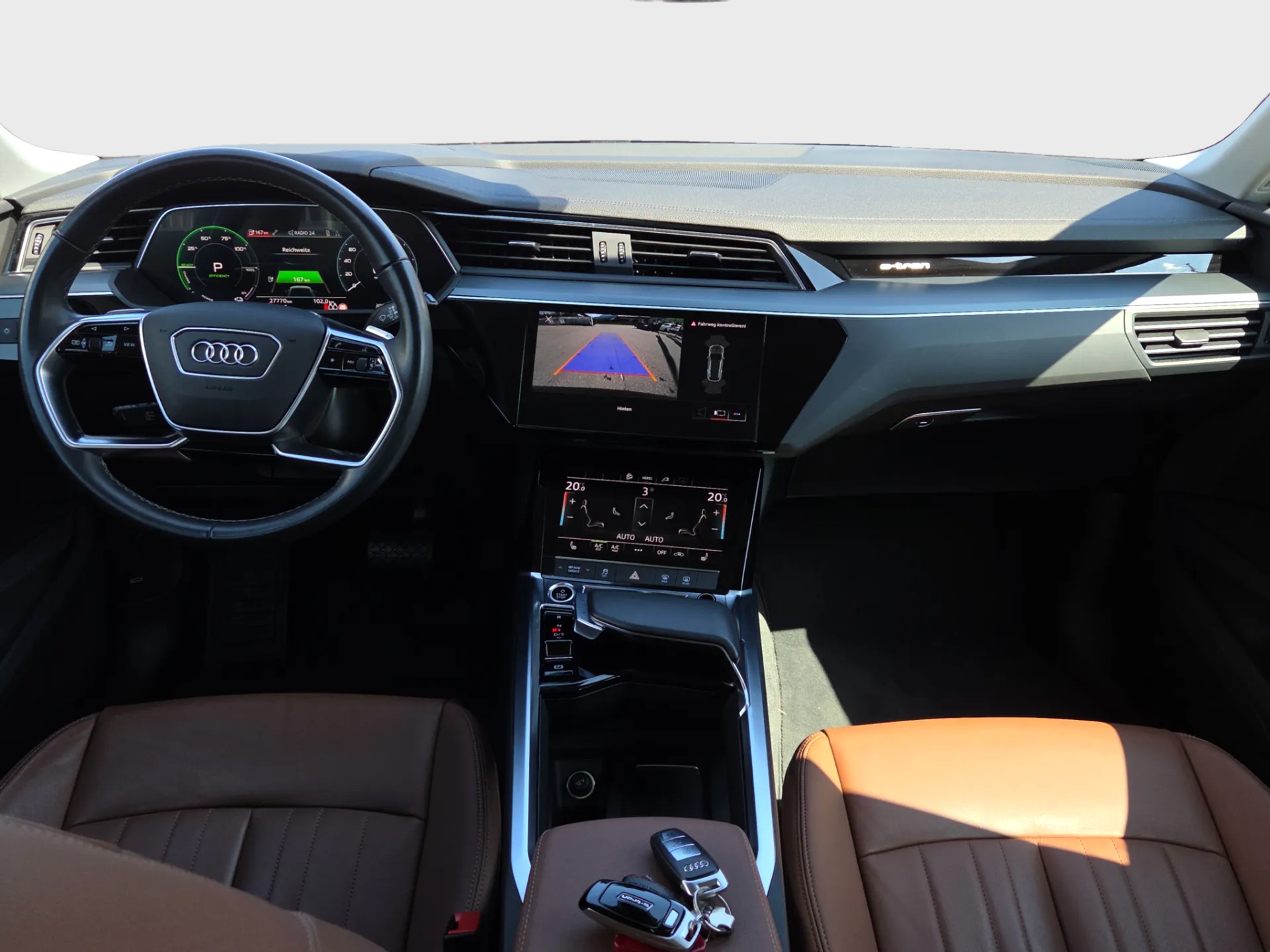 AUDI Q8 55 e-tron advanced quattro-image-9