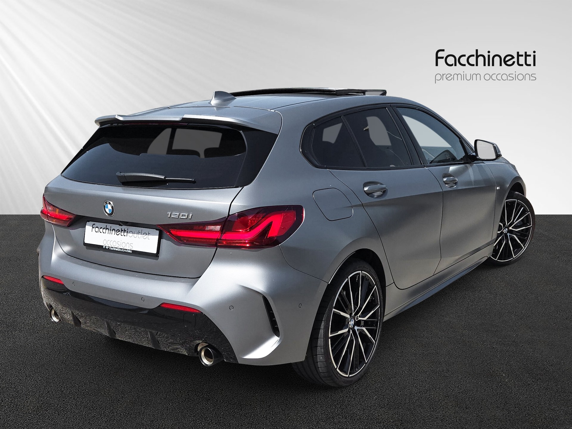 BMW 120i M Sport Steptronic-showroom-element-2