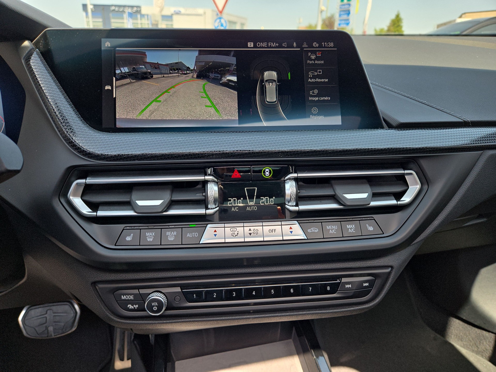 BMW 120i M Sport Steptronic-image-15