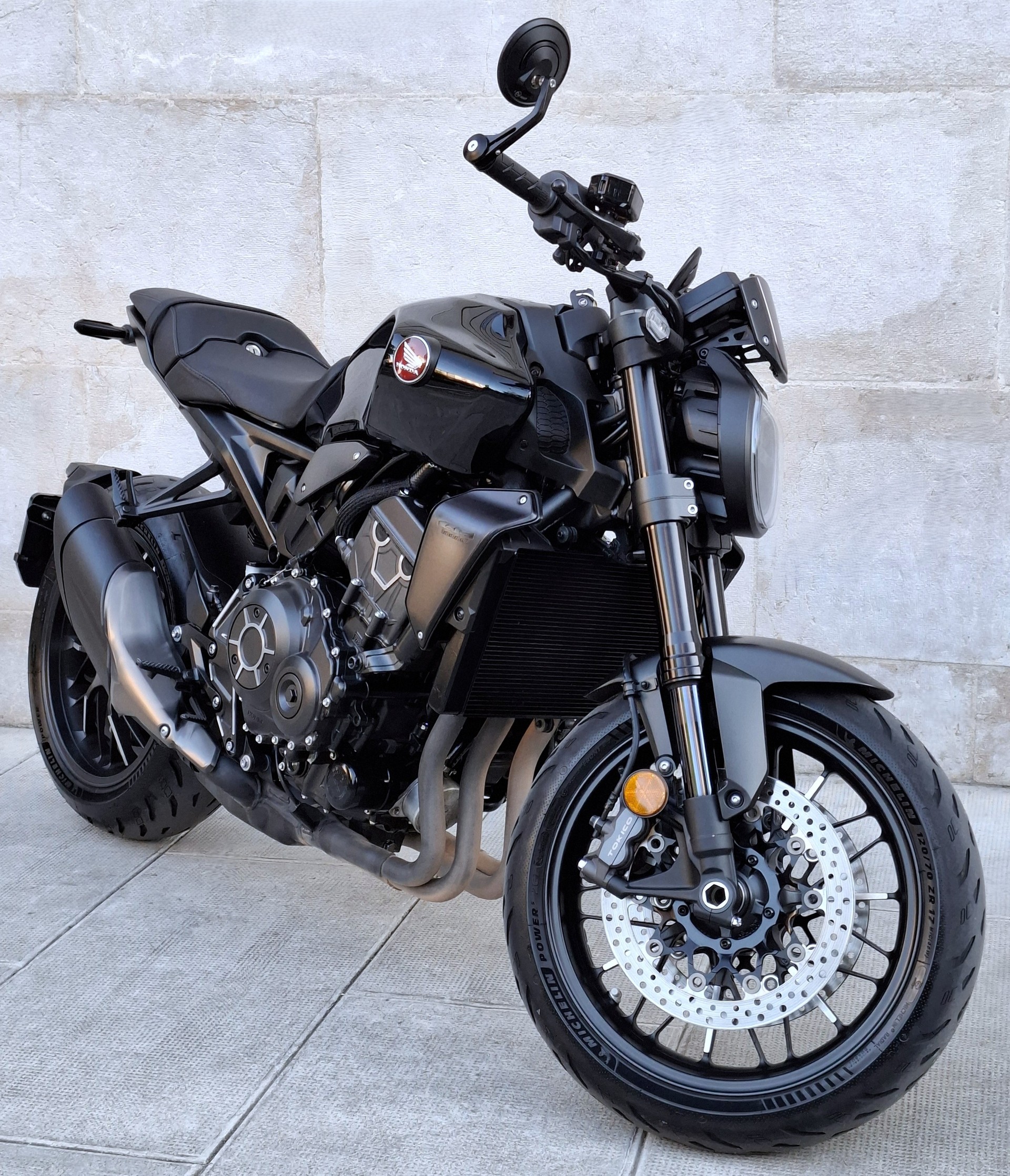 HONDA CB 1000 R-image-1