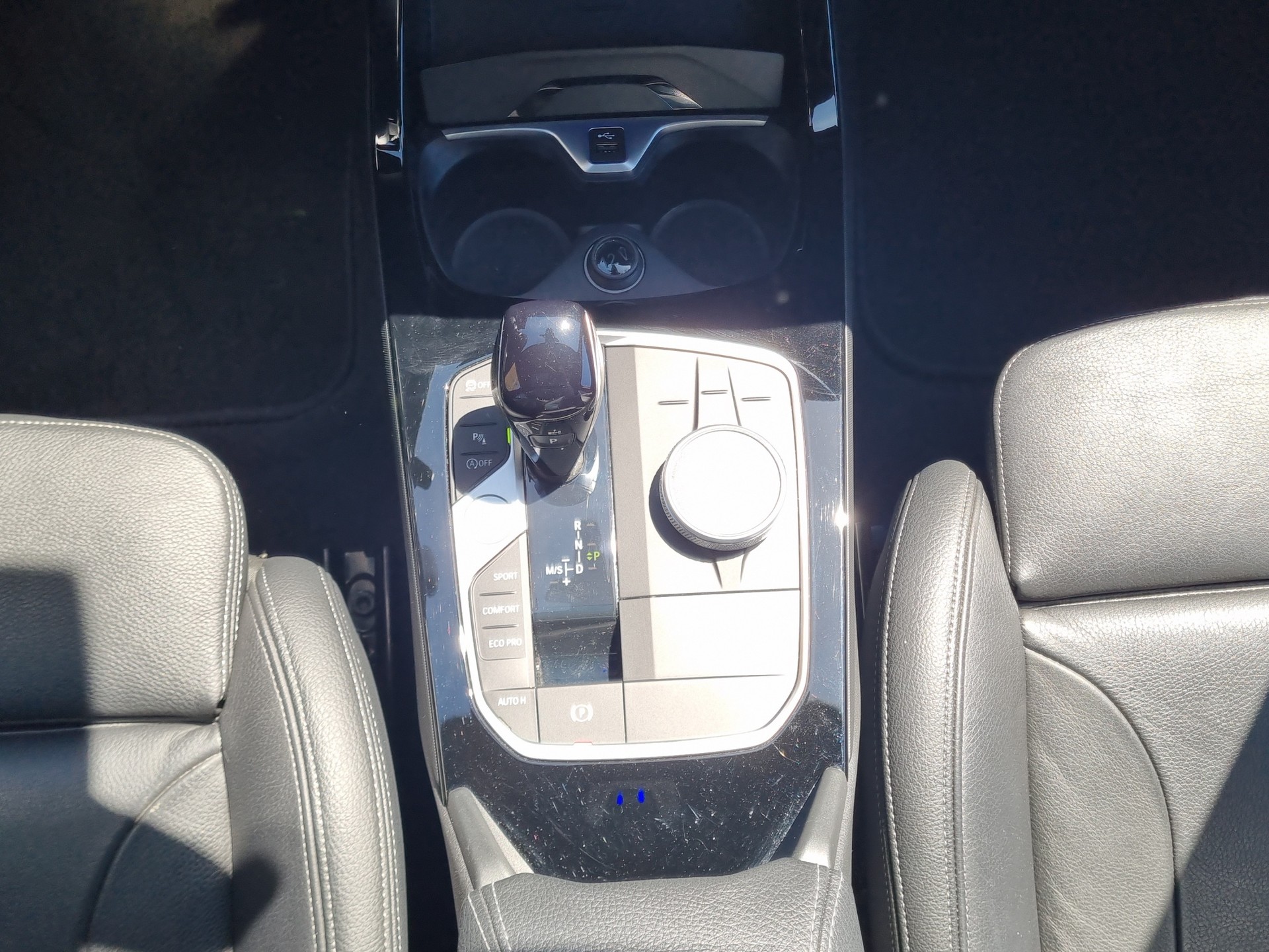 BMW M135i xDrive Steptronic-image-16