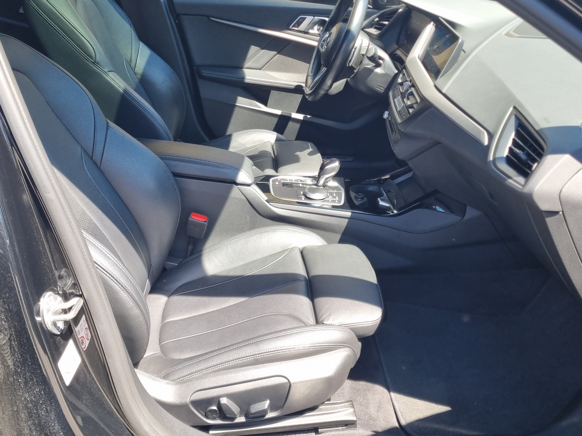 BMW M135i xDrive Steptronic-image-20
