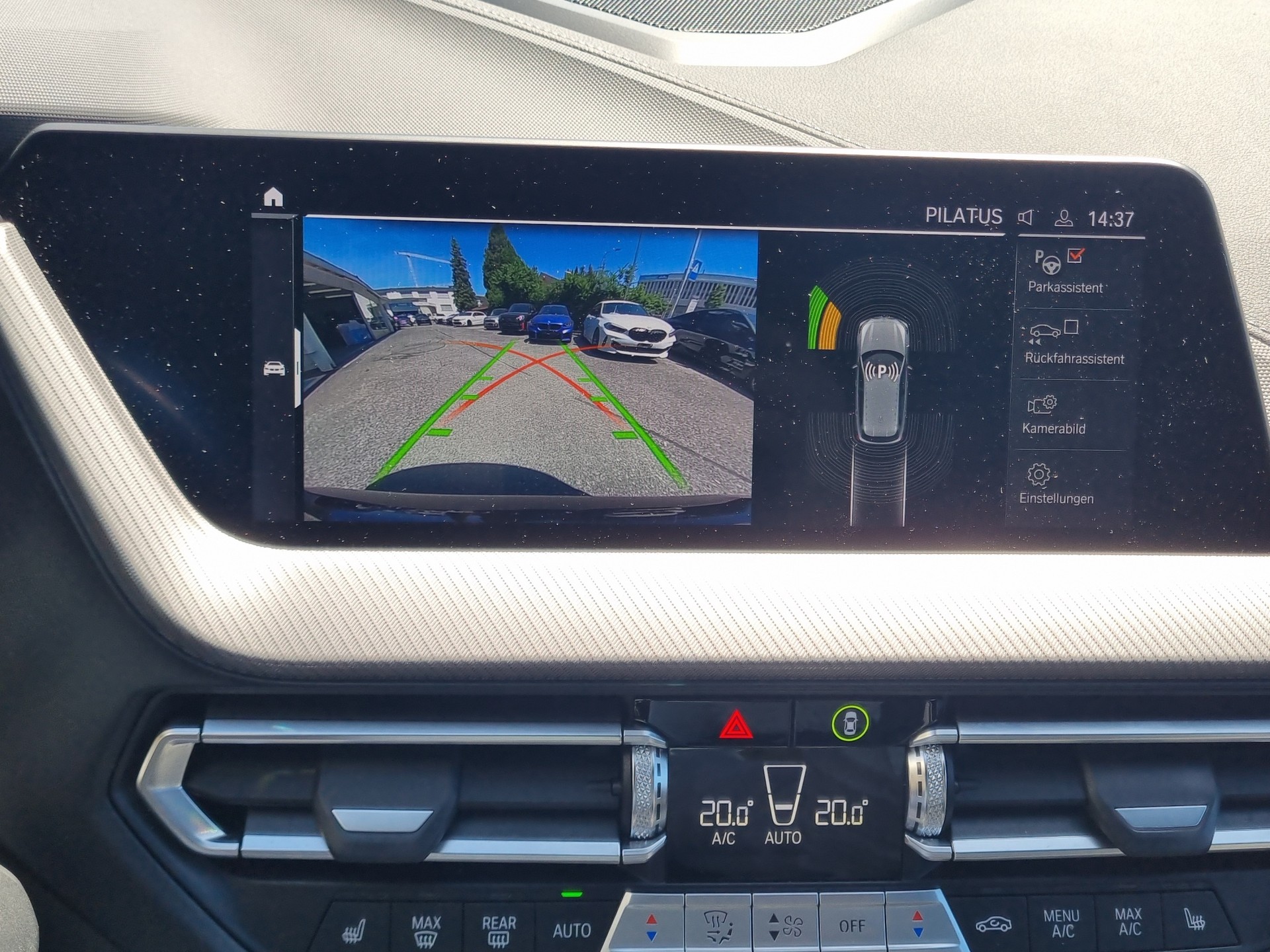 BMW M135i xDrive Steptronic-image-23