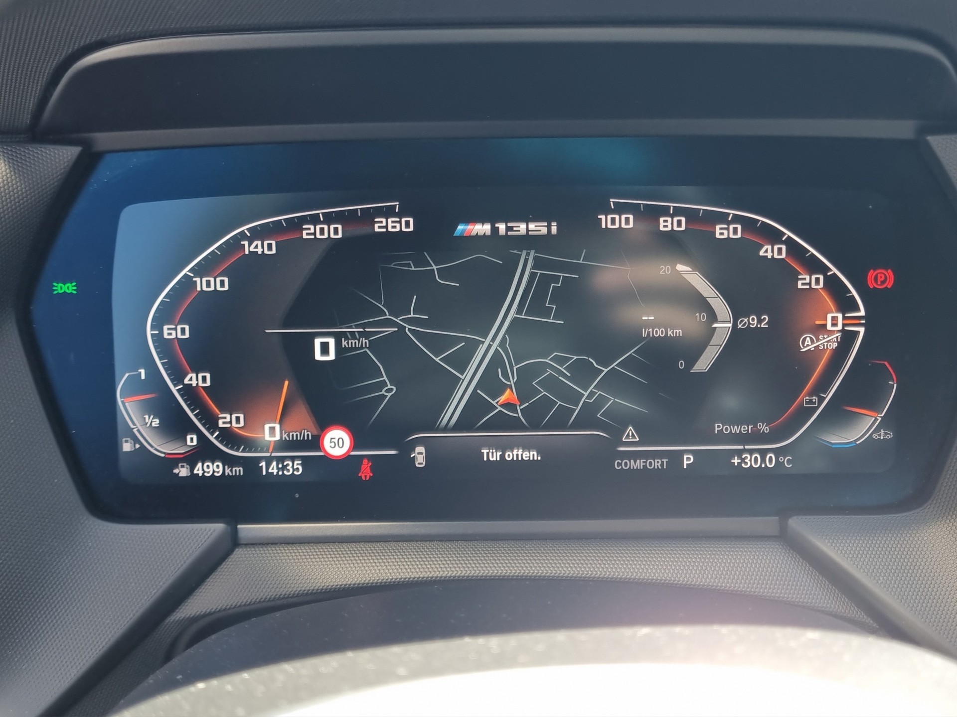 BMW M135i xDrive Steptronic-image-14
