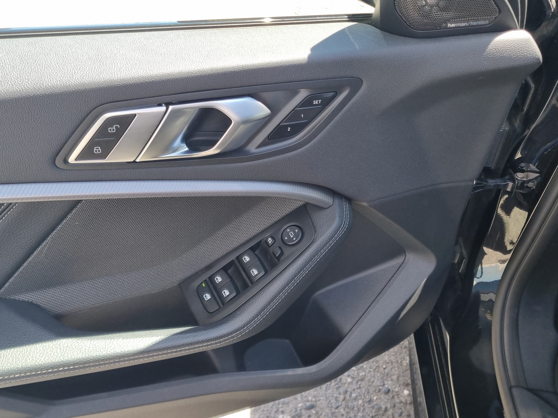 BMW M135i xDrive Steptronic-image-11