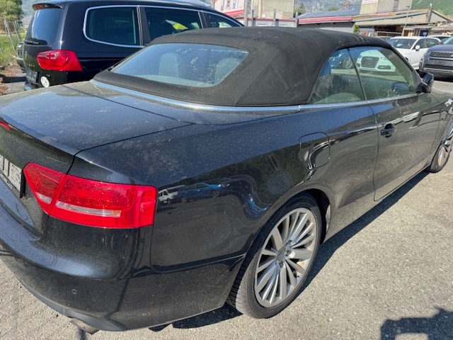 AUDI A5 Cabriolet 2.0 TFSI quattro S-tronic-image-9