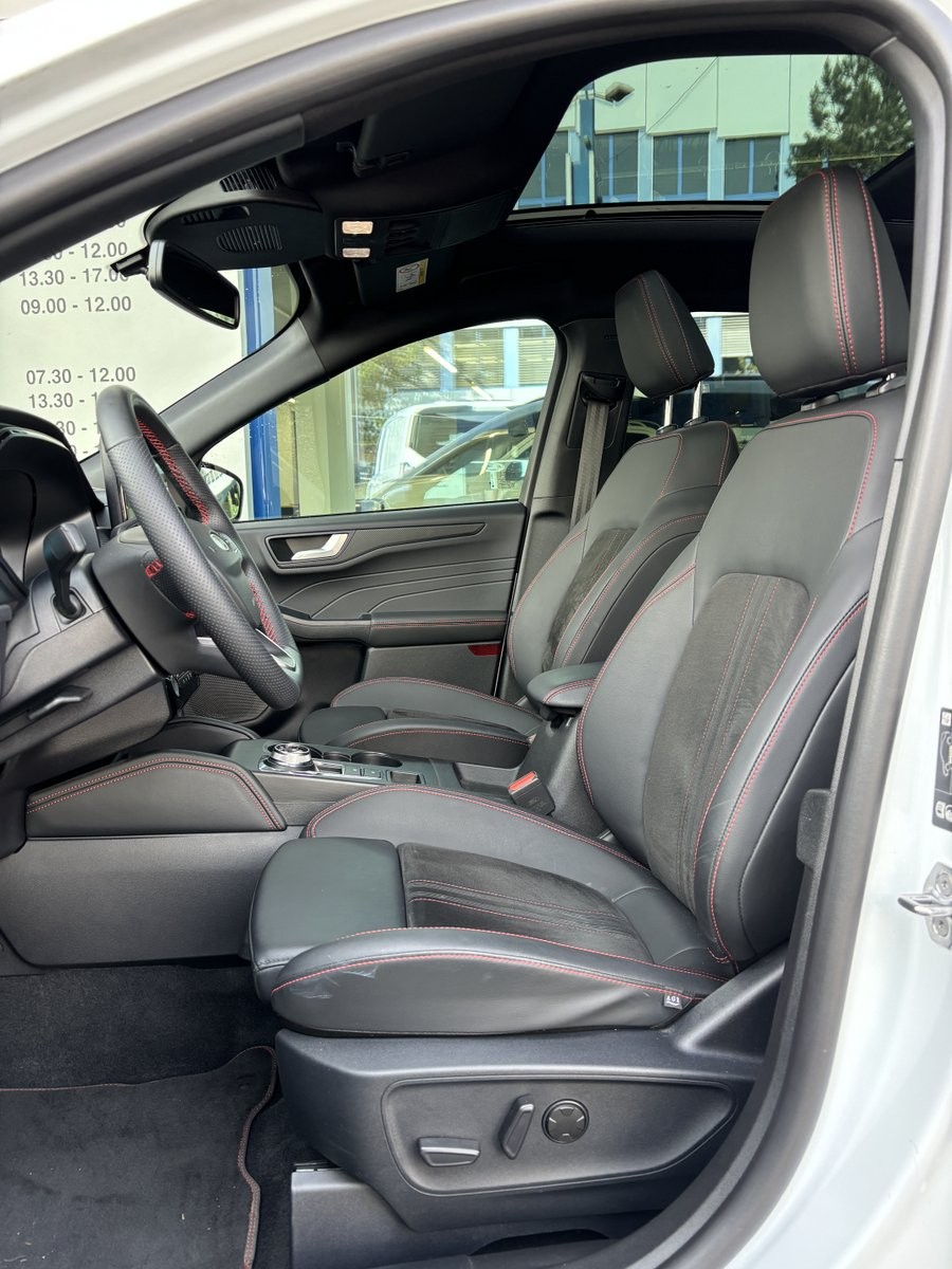 FORD Kuga 2.5 Plug-in Hybrid ST-Line X-showroom-element-3