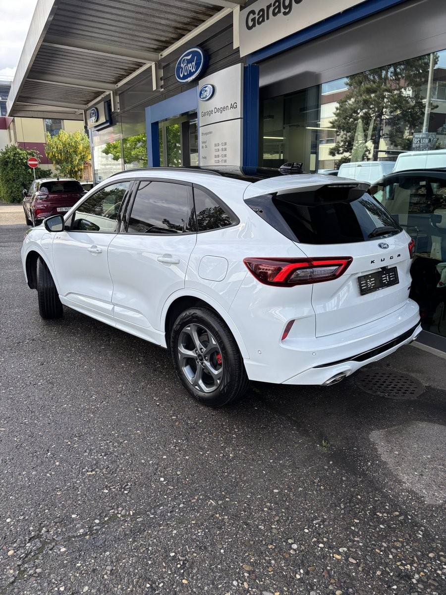 FORD Kuga 2.5 Plug-in Hybrid ST-Line X-showroom-element-1