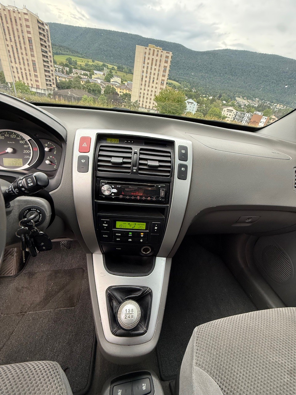 HYUNDAI Tucson 2.0 16V Comfort City 2WD-image-13