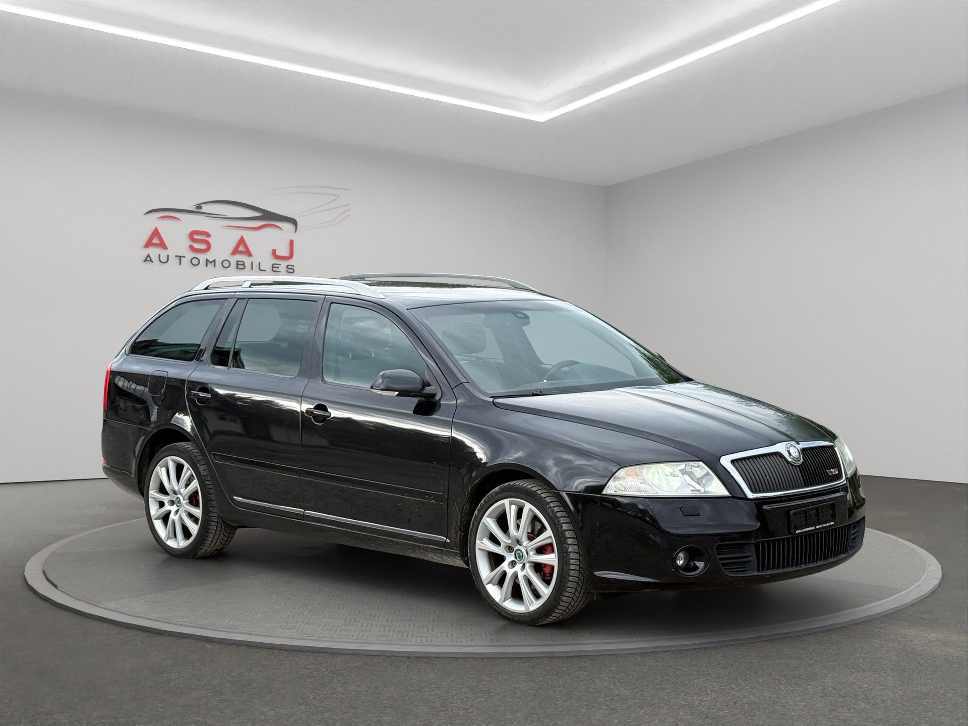 SKODA Octavia 2.0 TDI RS DSG-image-2