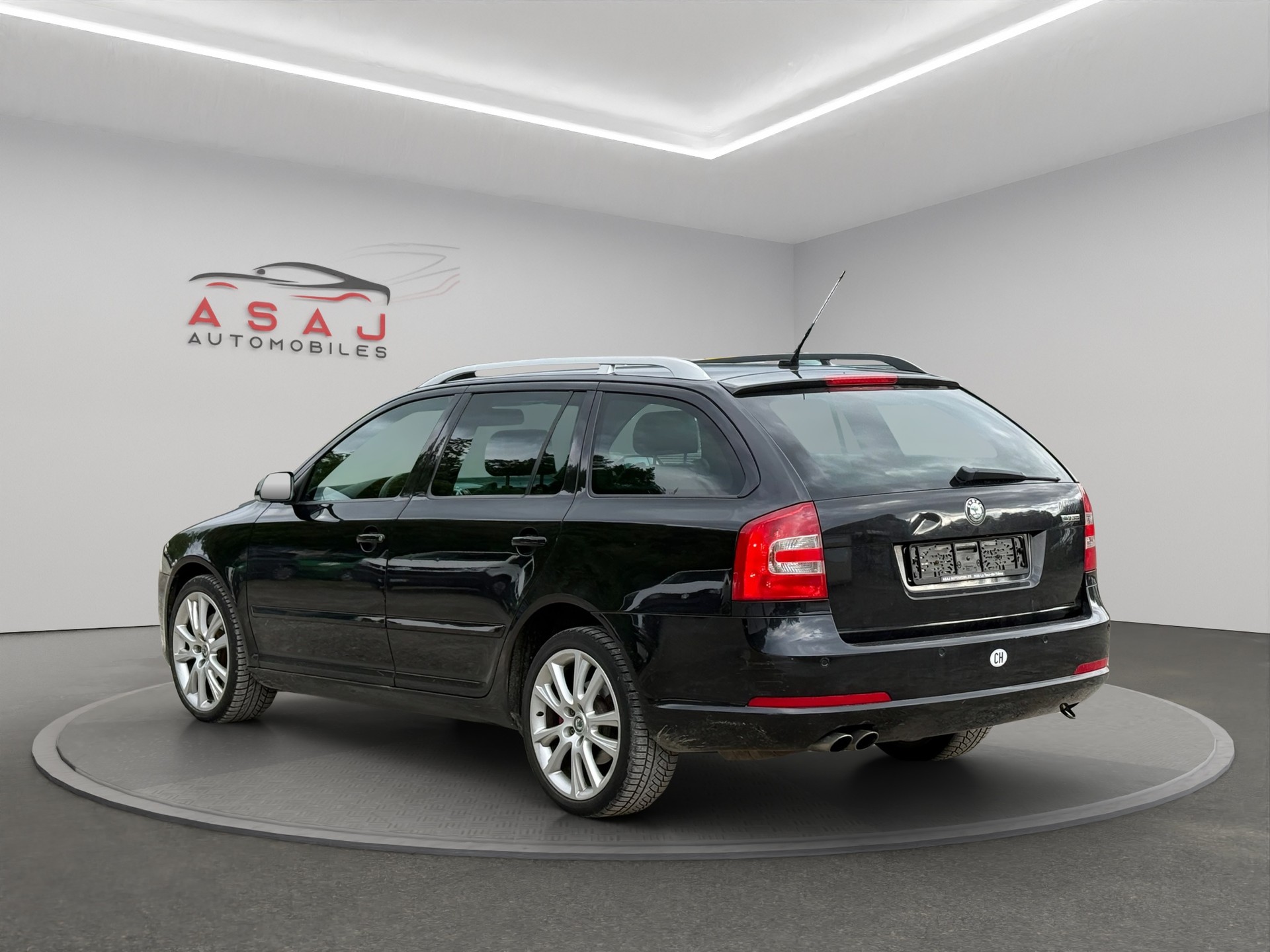 SKODA Octavia 2.0 TDI RS DSG-image-6