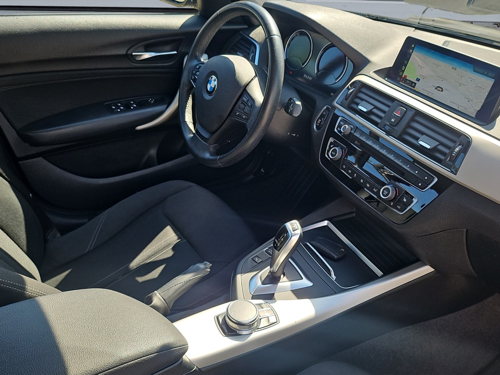 BMW 120d xDrive Steptronic-image-12