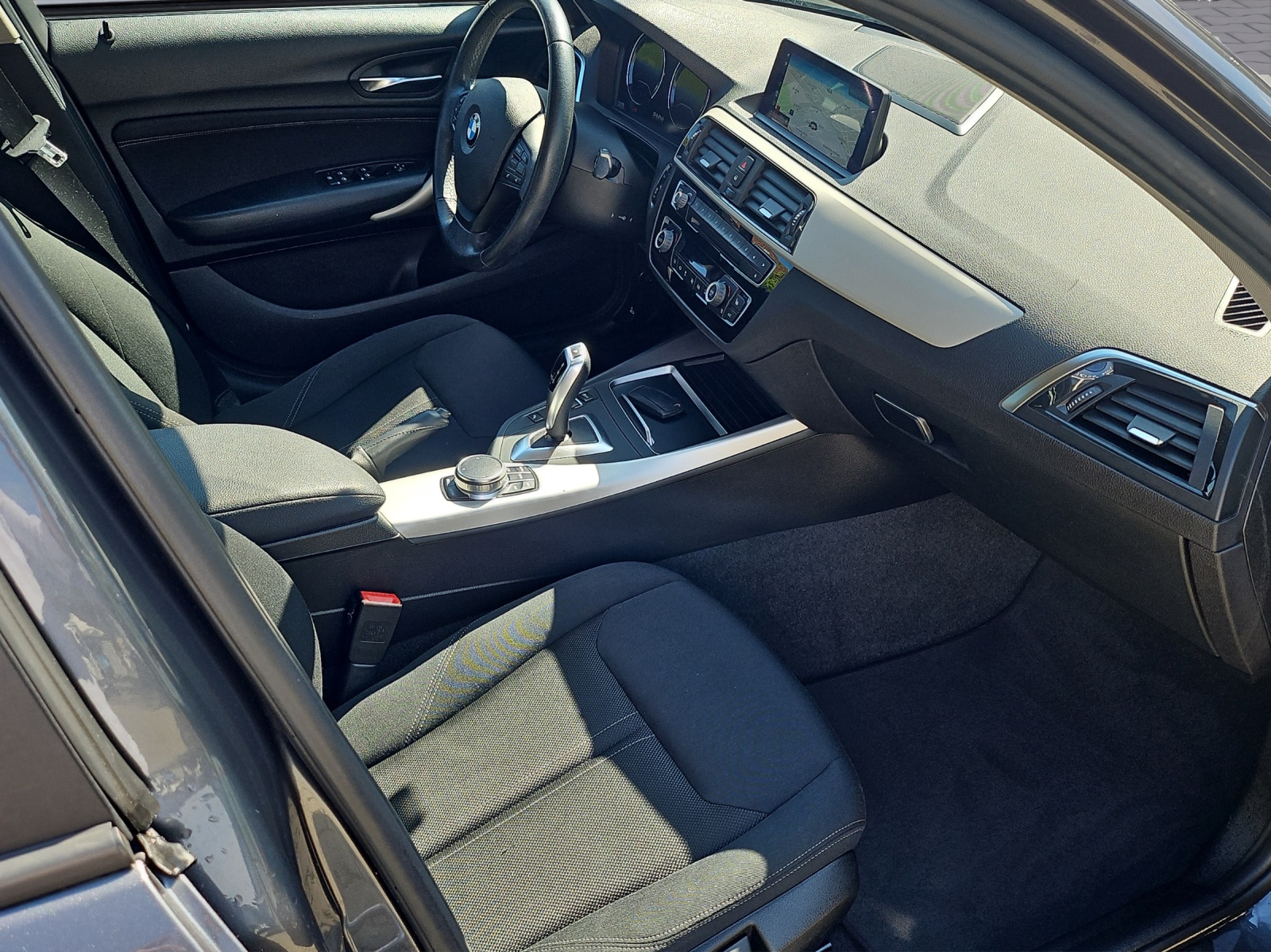 BMW 120d xDrive Steptronic-image-13